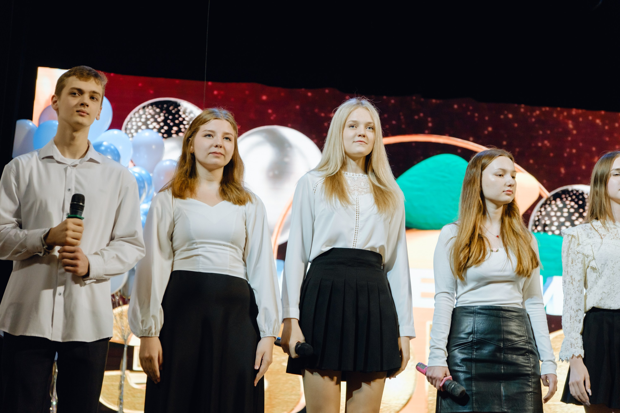 Последний звонок 11 класс. Фотограф Софья Володкина
