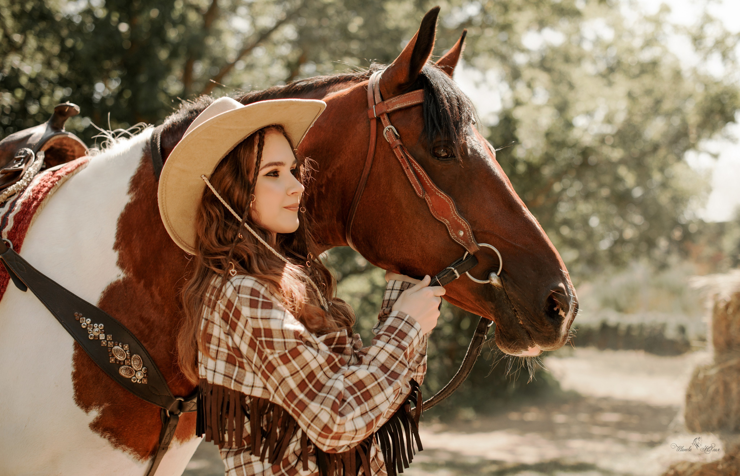 Надежда и Майя. Конный фотограф в Саратове Юлия Иванова