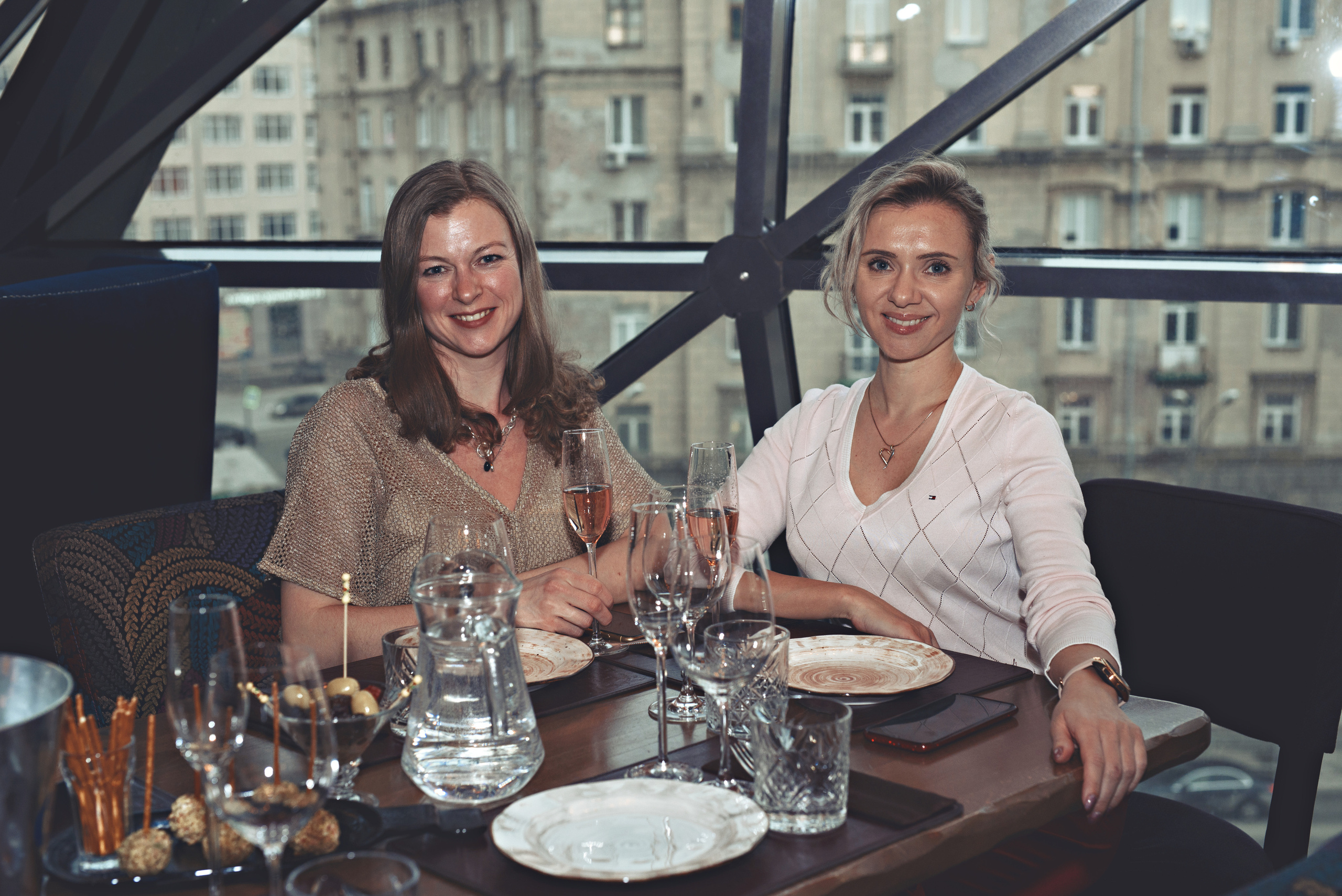 Гриль и бутыль 8 апреля. Агентство личного бренда «Брендовски»