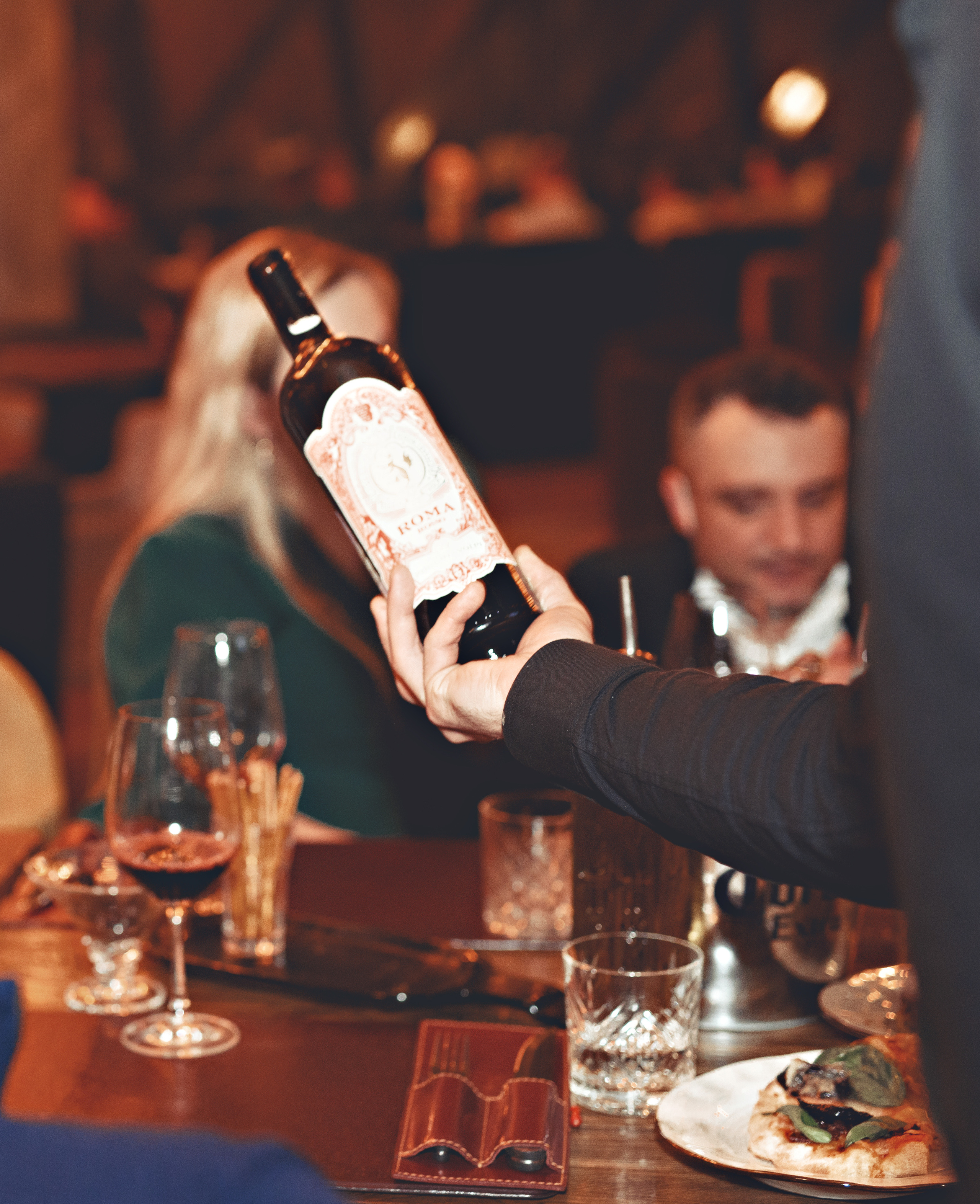 Гриль и бутыль 8 апреля. Агентство личного бренда «Брендовски»