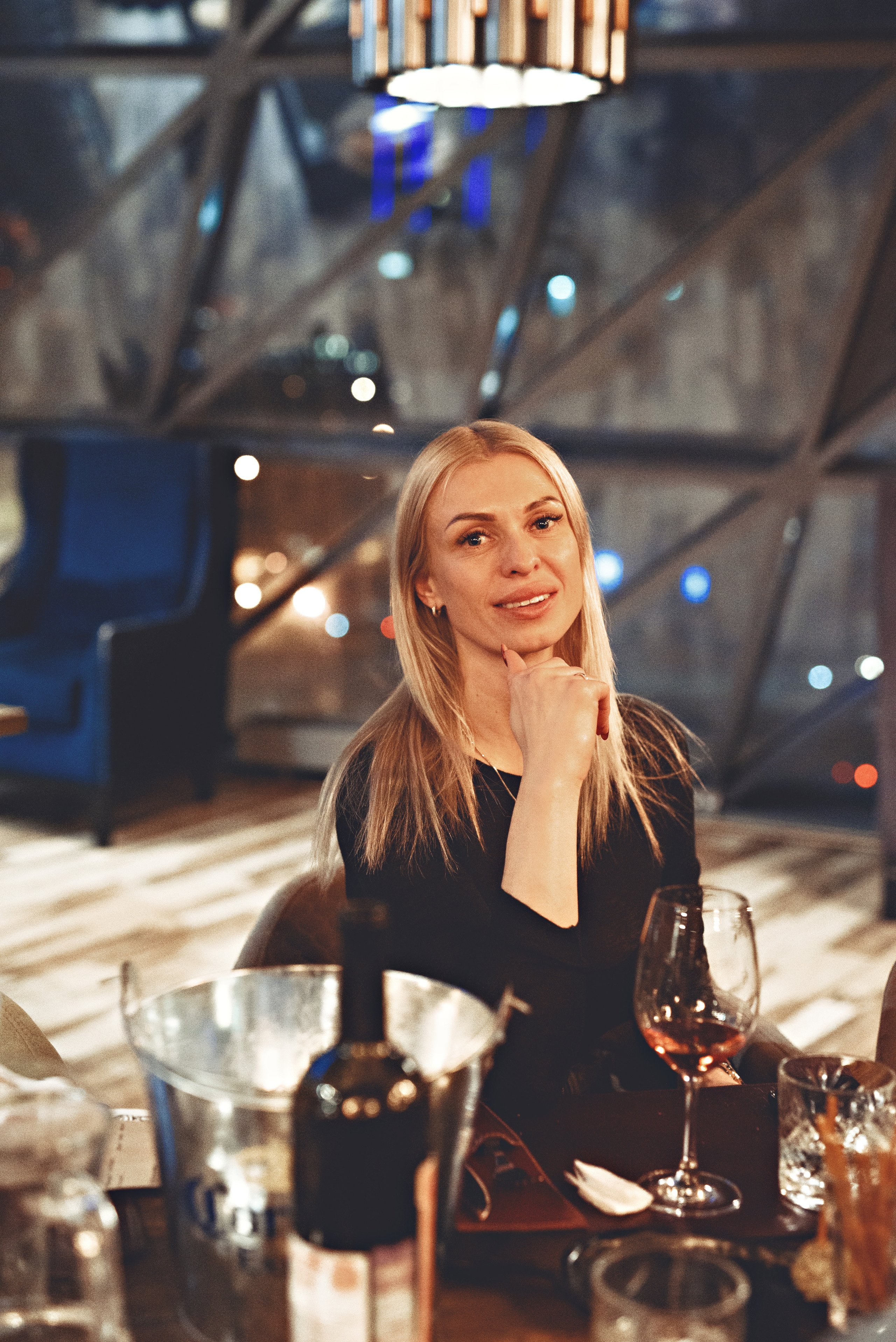 Гриль и бутыль 8 апреля. Агентство личного бренда «Брендовски»