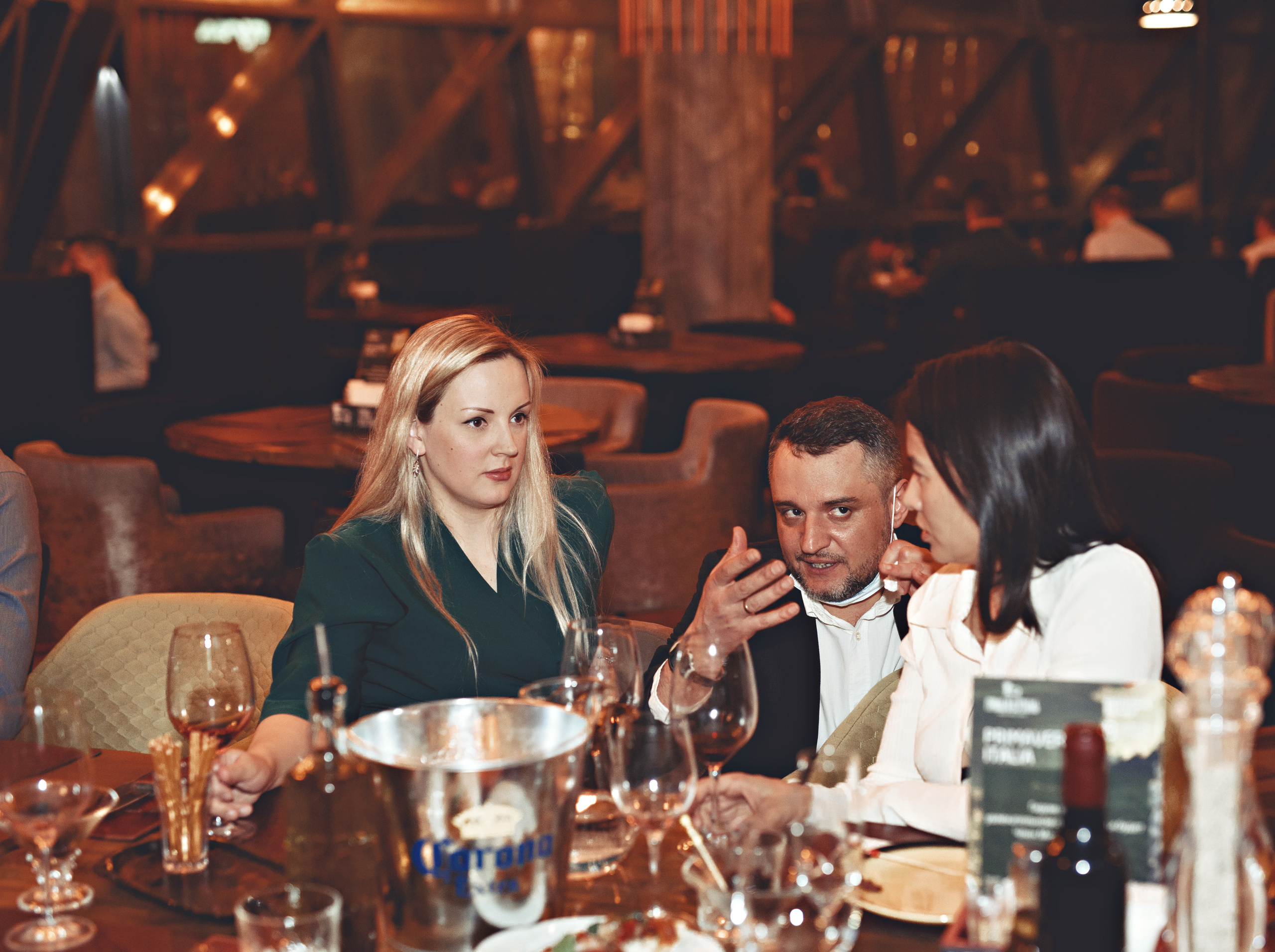 Гриль и бутыль 8 апреля. Агентство личного бренда «Брендовски»