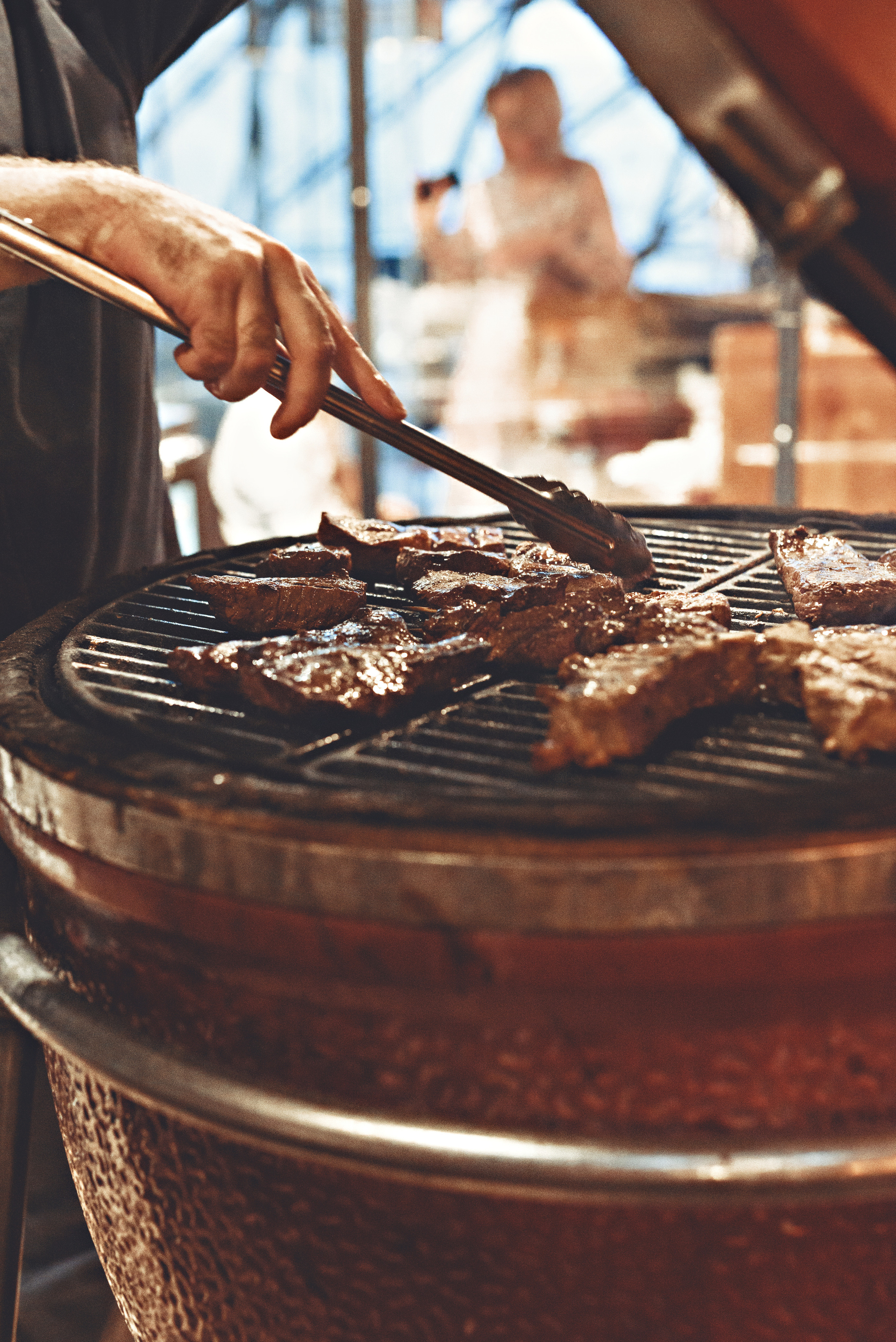 Гриль и бутыль 8 апреля. Агентство личного бренда «Брендовски»