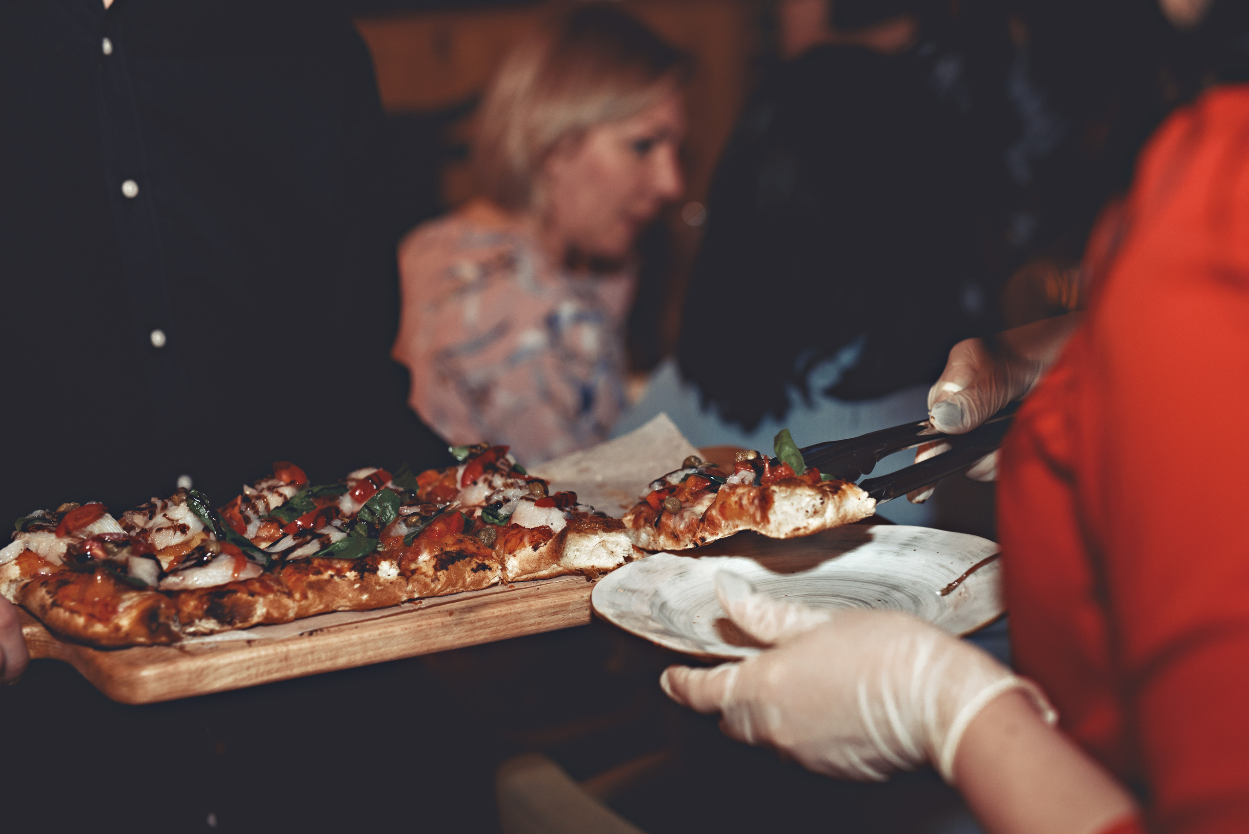 Гриль и бутыль 8 апреля. Агентство личного бренда «Брендовски»