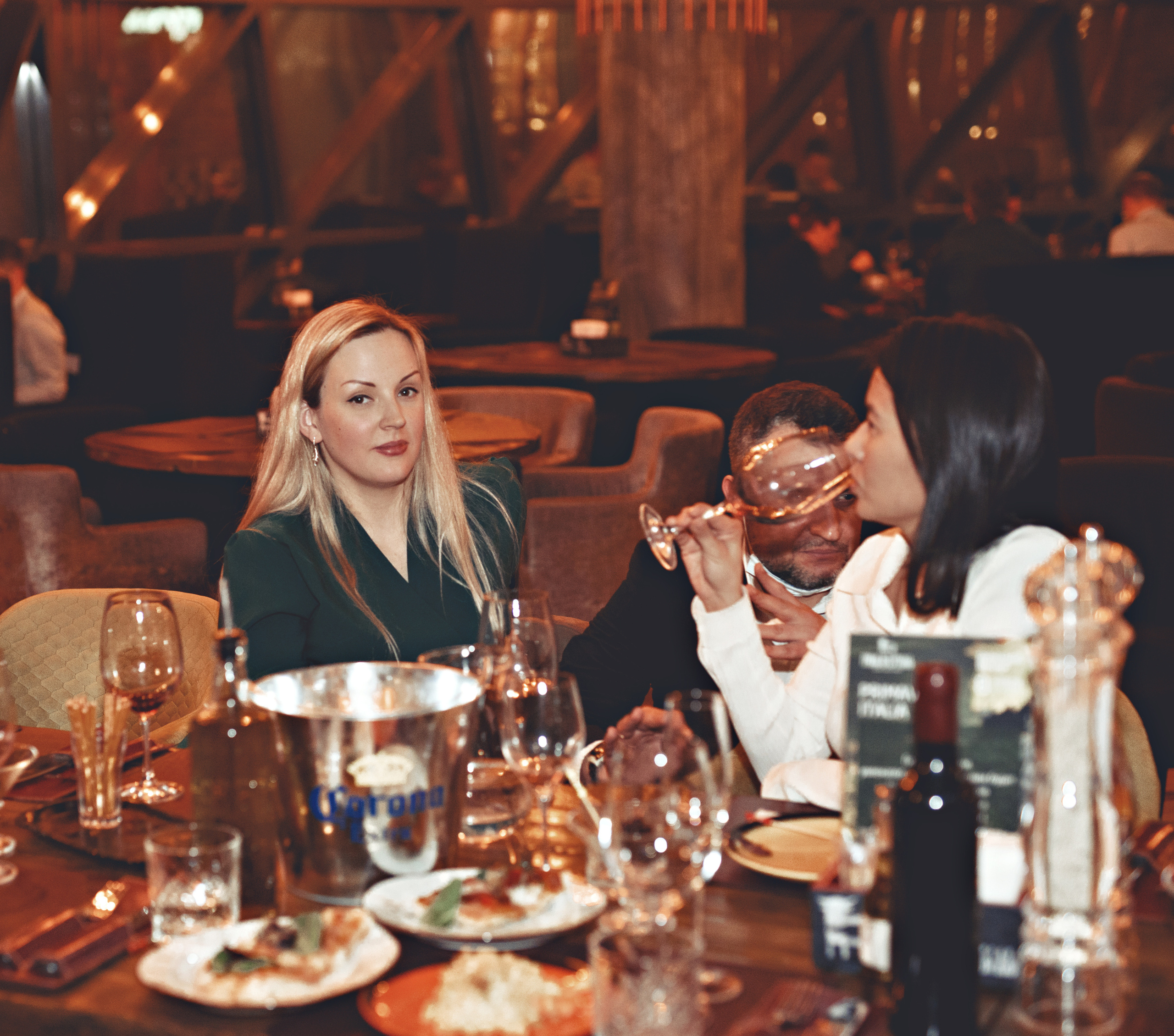 Гриль и бутыль 8 апреля. Агентство личного бренда «Брендовски»