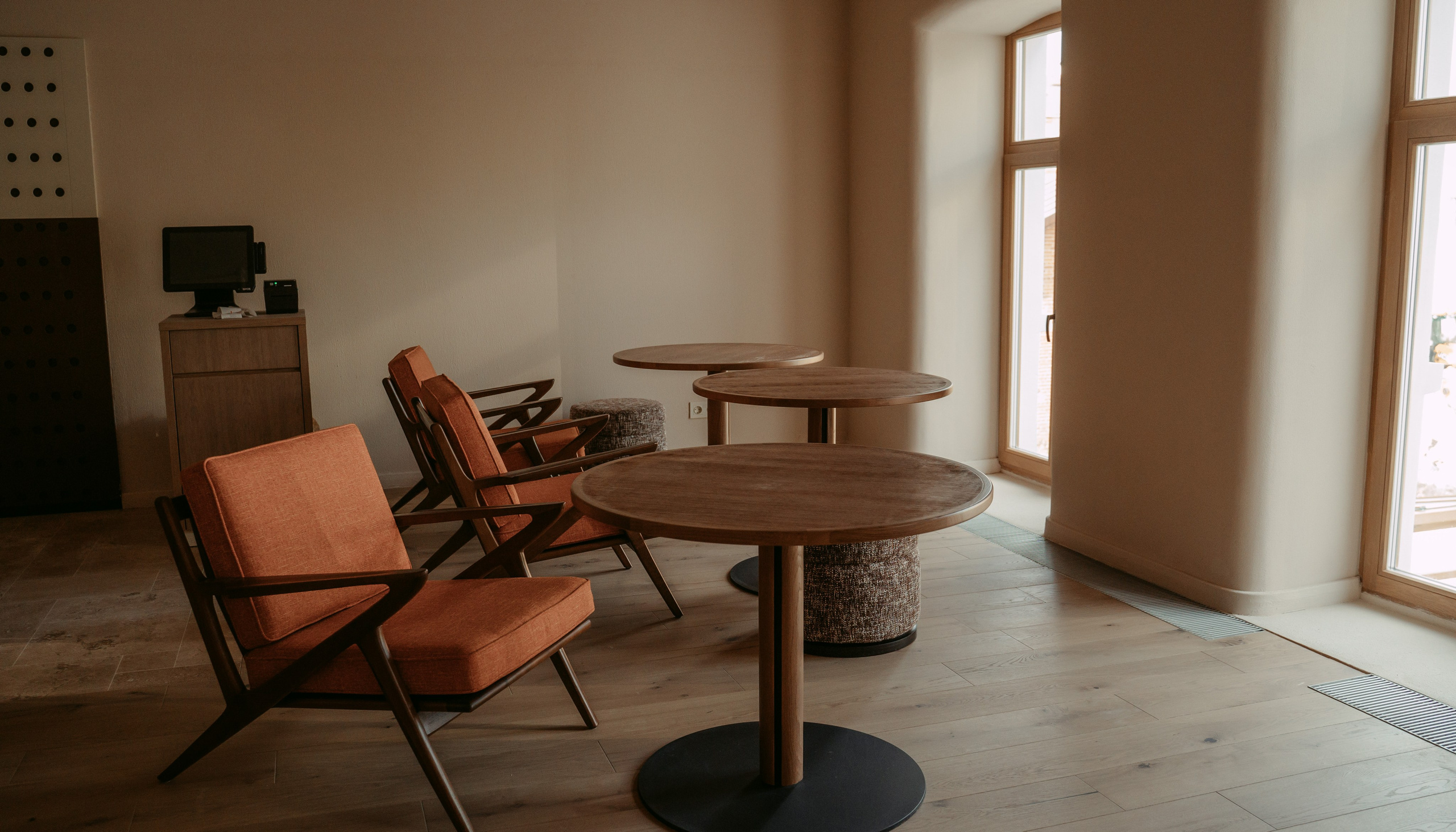 Хорошая девочка / Открытие ресторана в Казани. Саша Копылов, фотограф в Казани