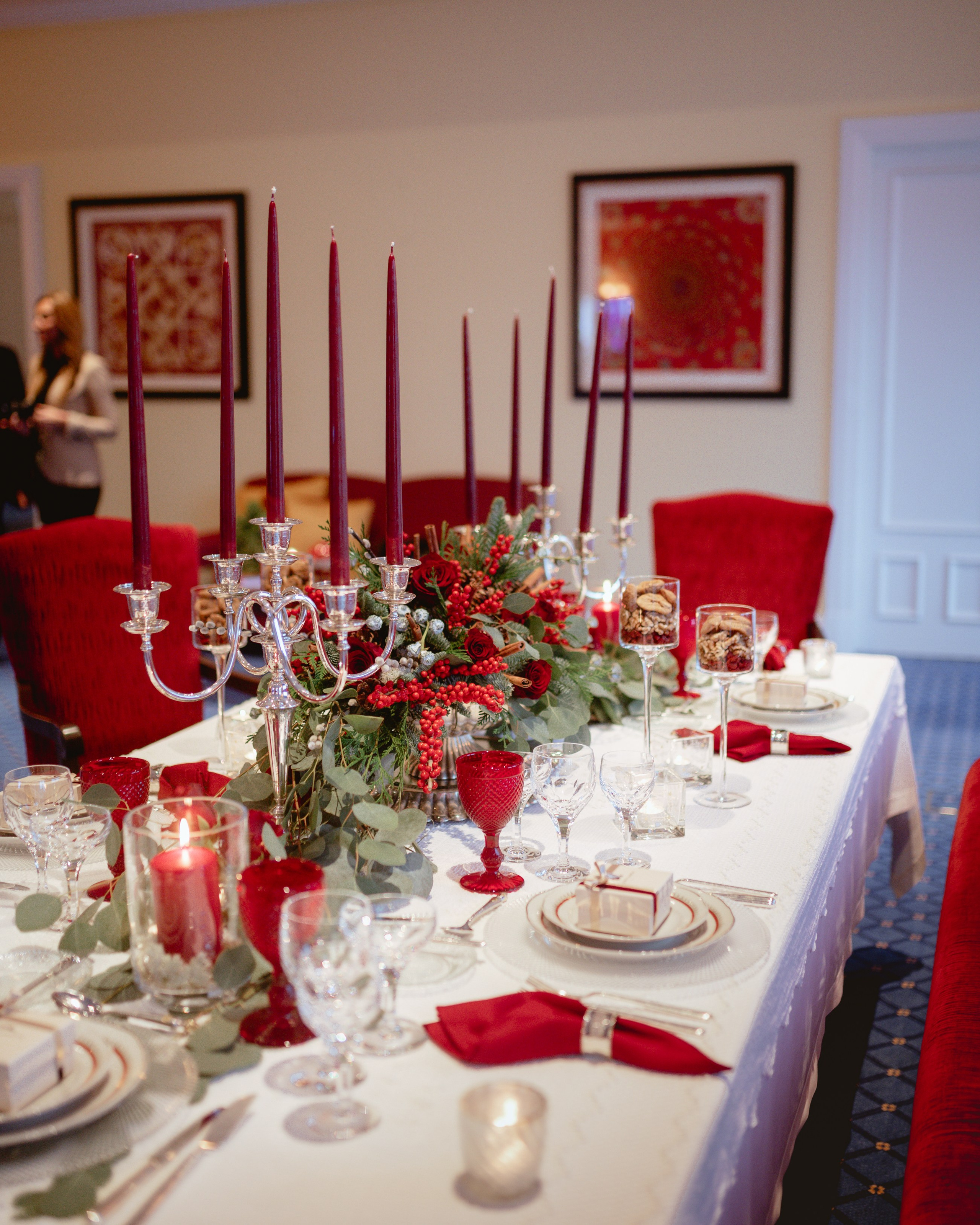 EUGÉNIO CAMPOS IN YEATMAN. Anastasiia Antoniuk portrait, family and couple photographer, Portugal