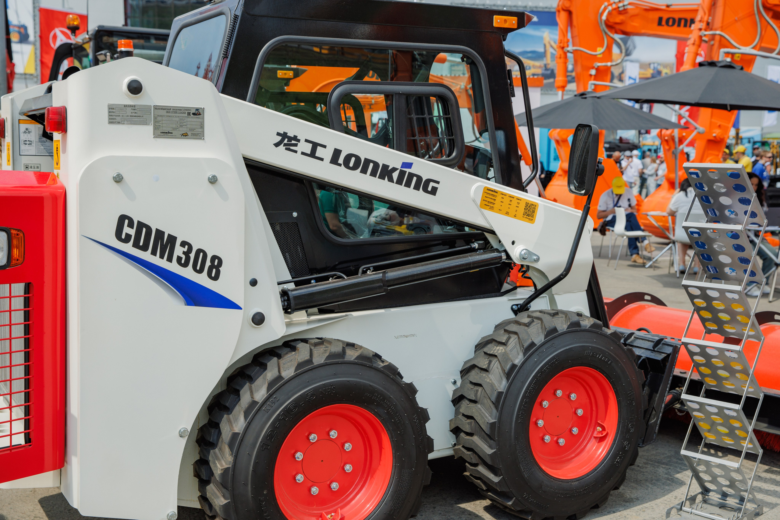 Выставка Спец. Техники. Фотограф Москва Шептаев Артём