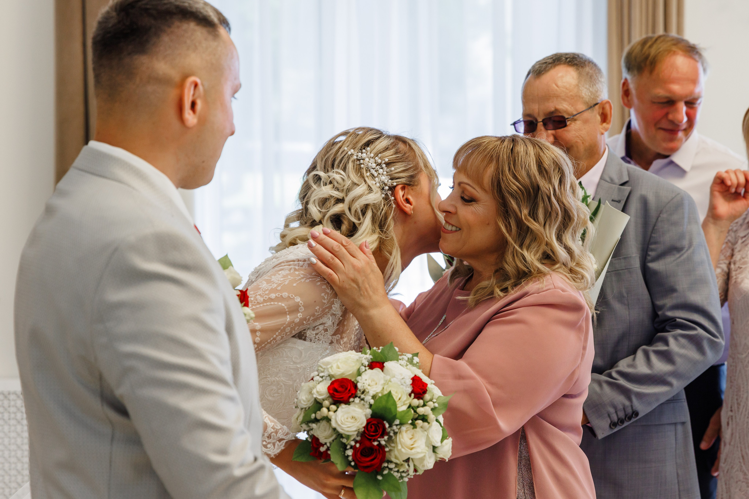 Павел и Дарья| ВДНХ. Фотограф Москва Шептаев Артём