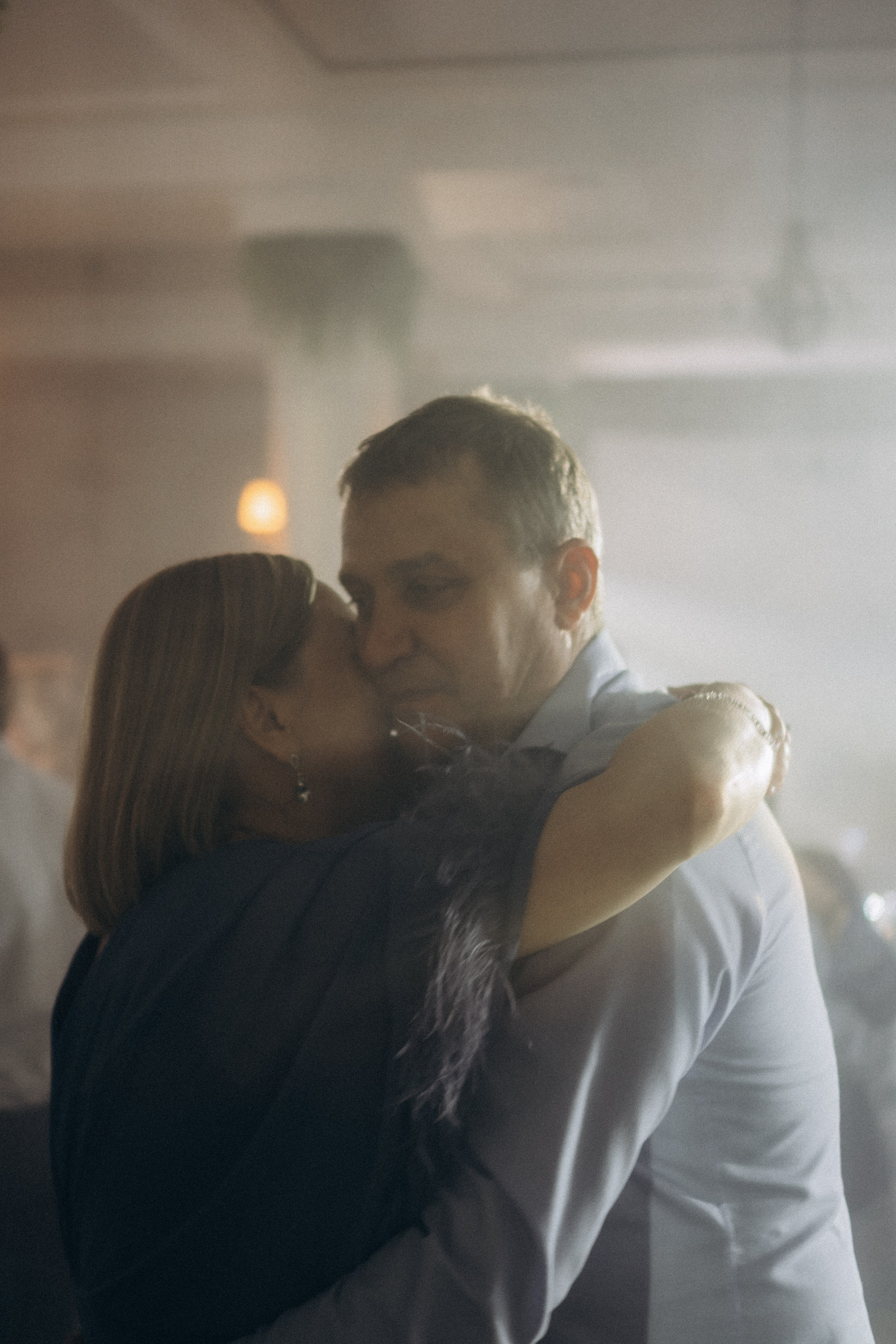 СВАДЕБНАЯ СЬЕМКА СБОРОВ В ОТЕЛЕ И ВЫЕЗД НА ЦЕРЕМОНИЮ (СНЯТО В СИБИРЕ В НИЖНЕВАРТОВСКЕ). Профессиональный фотограф, Санкт-Петербург — Виктория Богомолова