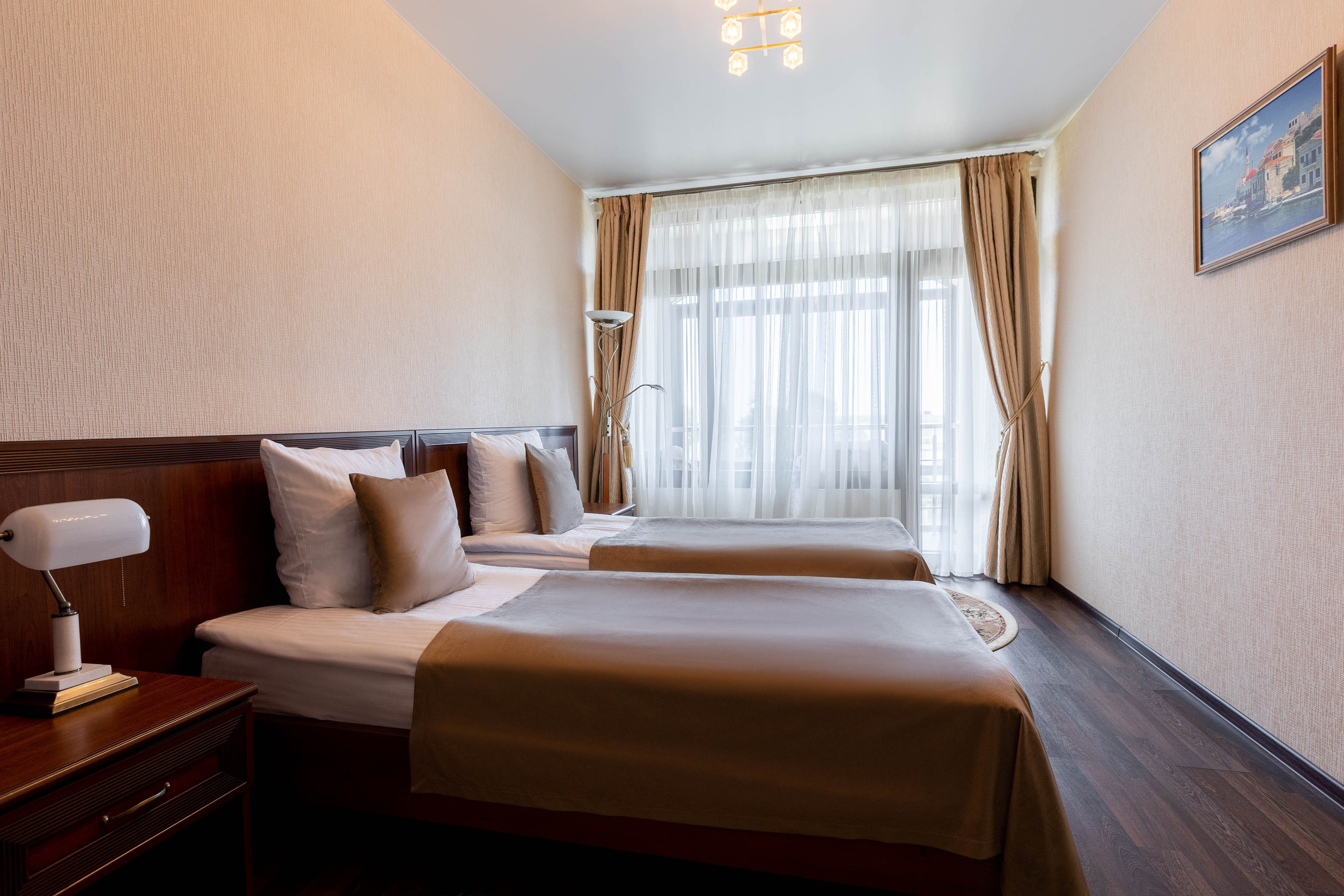 ДОМ МОСКВЫ. Семейный фотограф на крещение и венчание