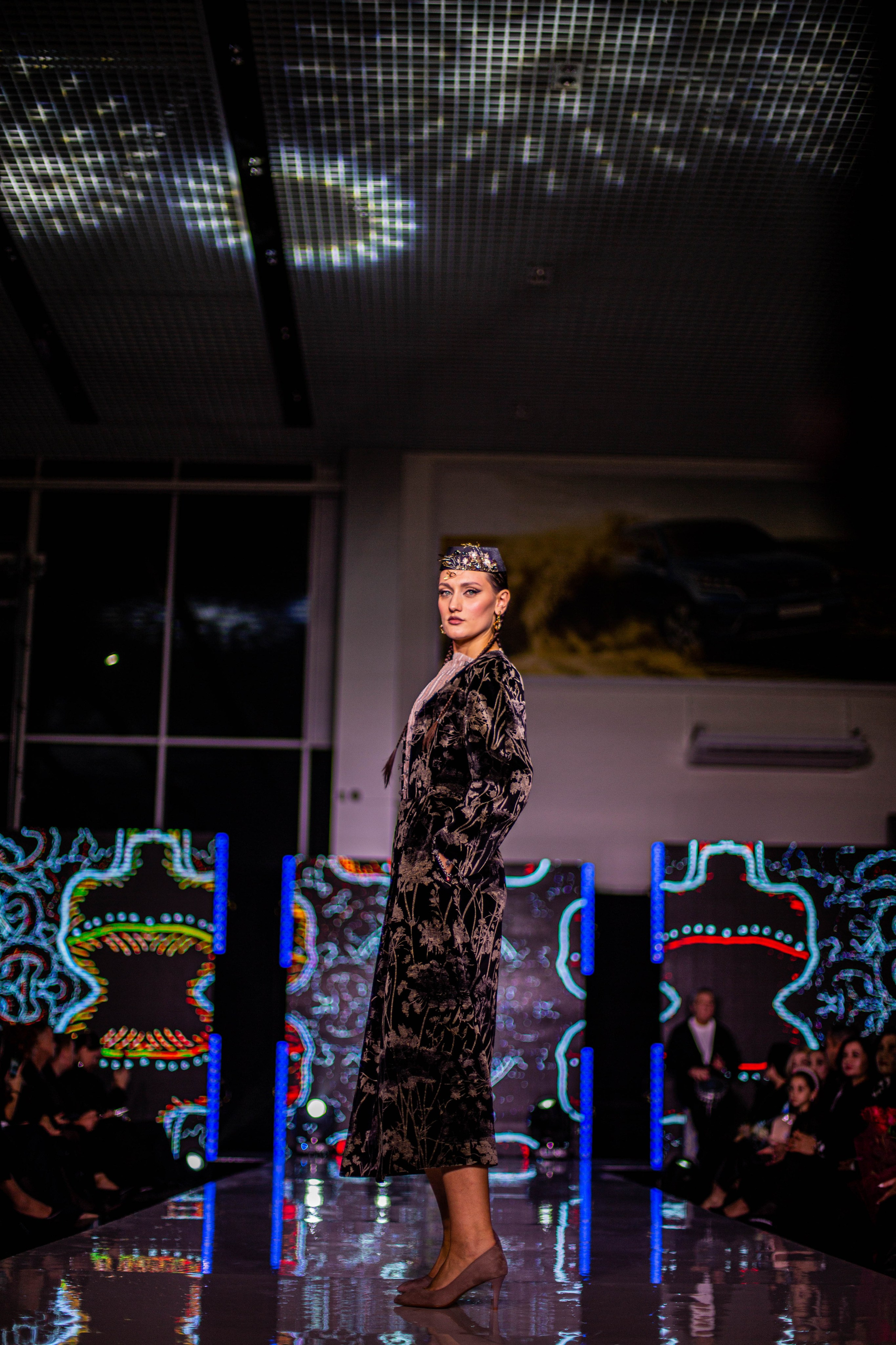 Crimean Tatar fashion show «Urba fashion day». Beye Shevkiyeva Photography