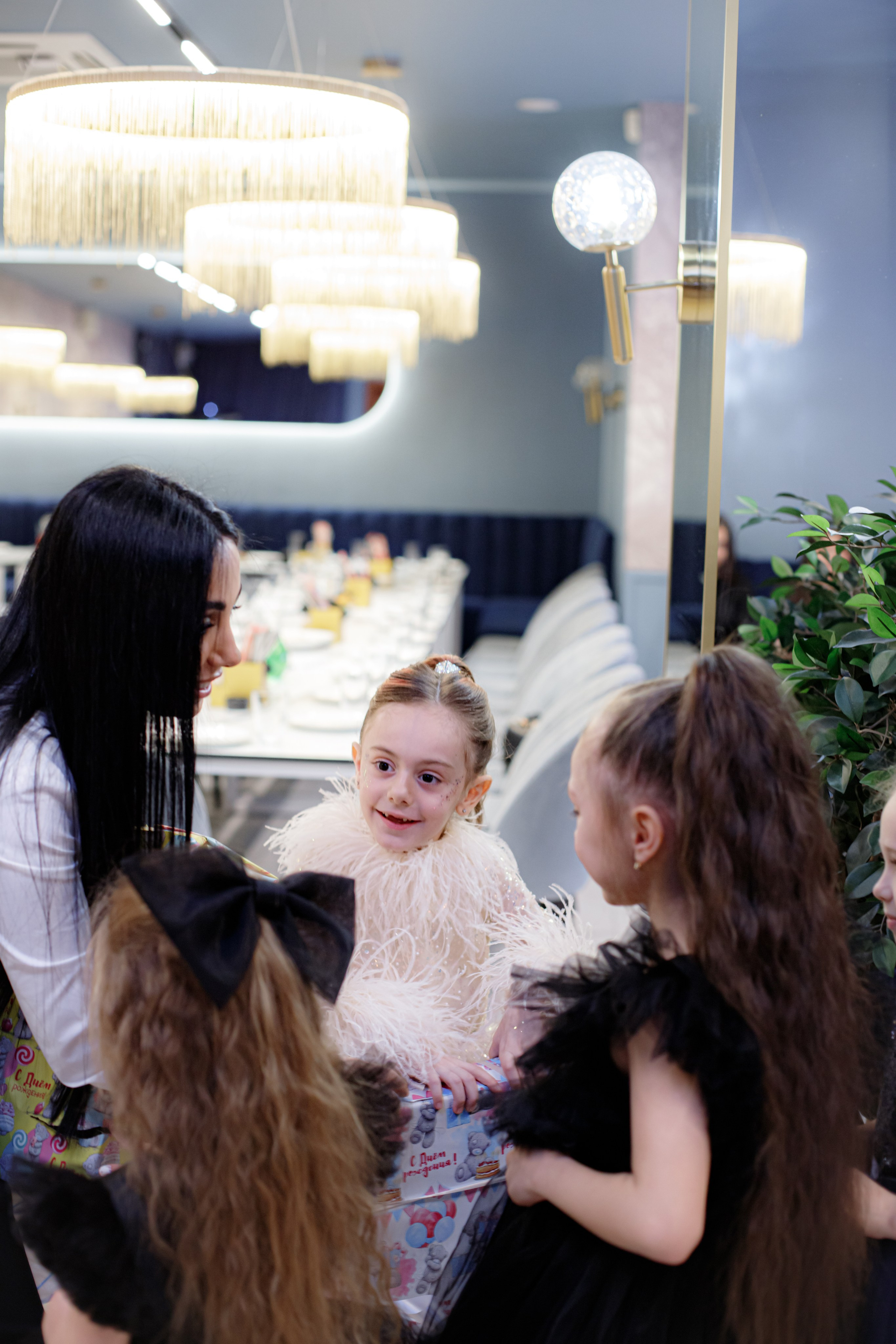 ASIA'S BIRTHDAY PARTY. Photokarish