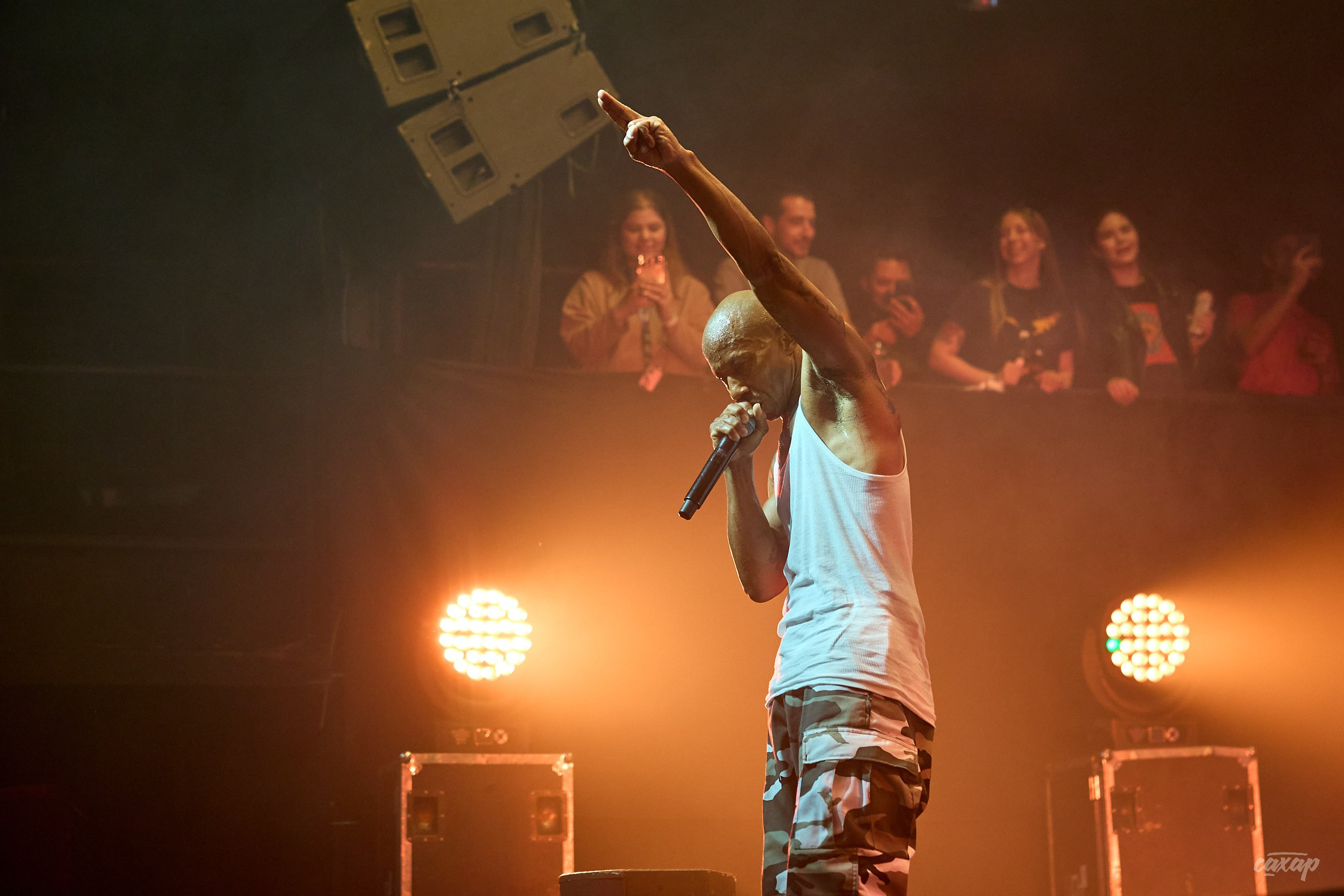 ONYX. Профессиональный фотограф в Екатеринбурге Юра Сахар