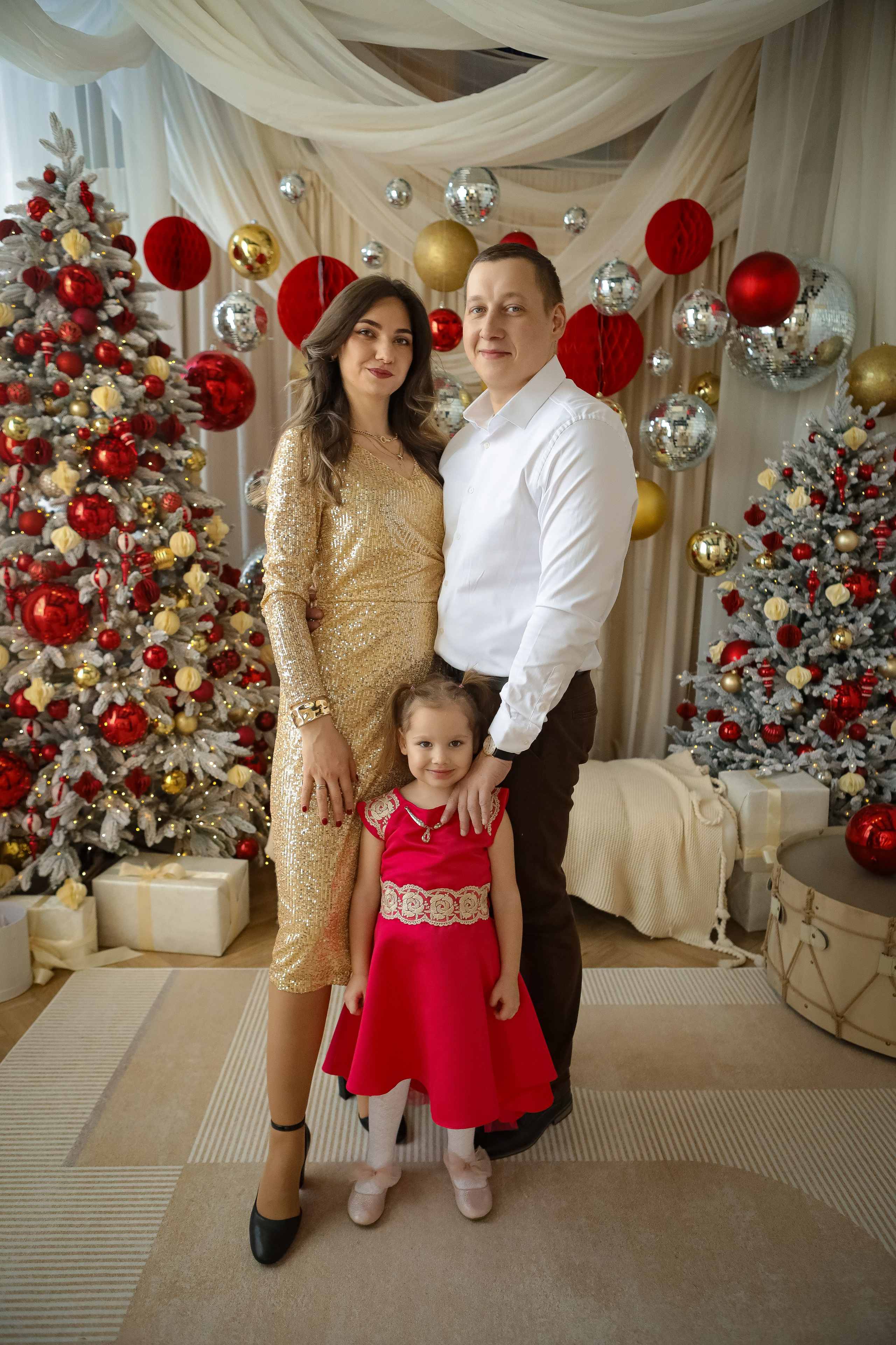 НОВОГОДНИЕ ФОТОСЕССИИ 2025-2026. Фотограф г. Хабаровск. Семейные и индивидуальные съёмки