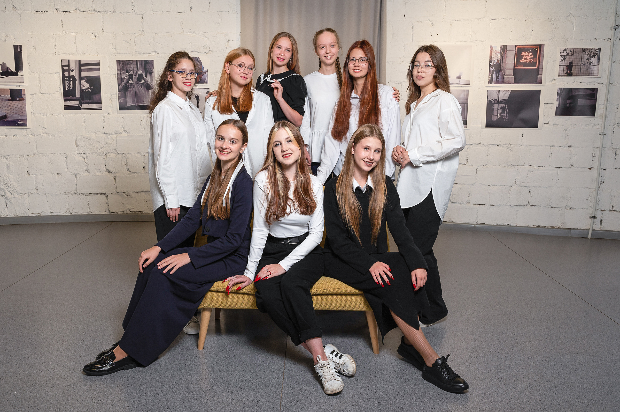 Студия школьной фотографии. Групповые фото. АРТИКУЛ. Выпускные альбомы Нижний Тагил