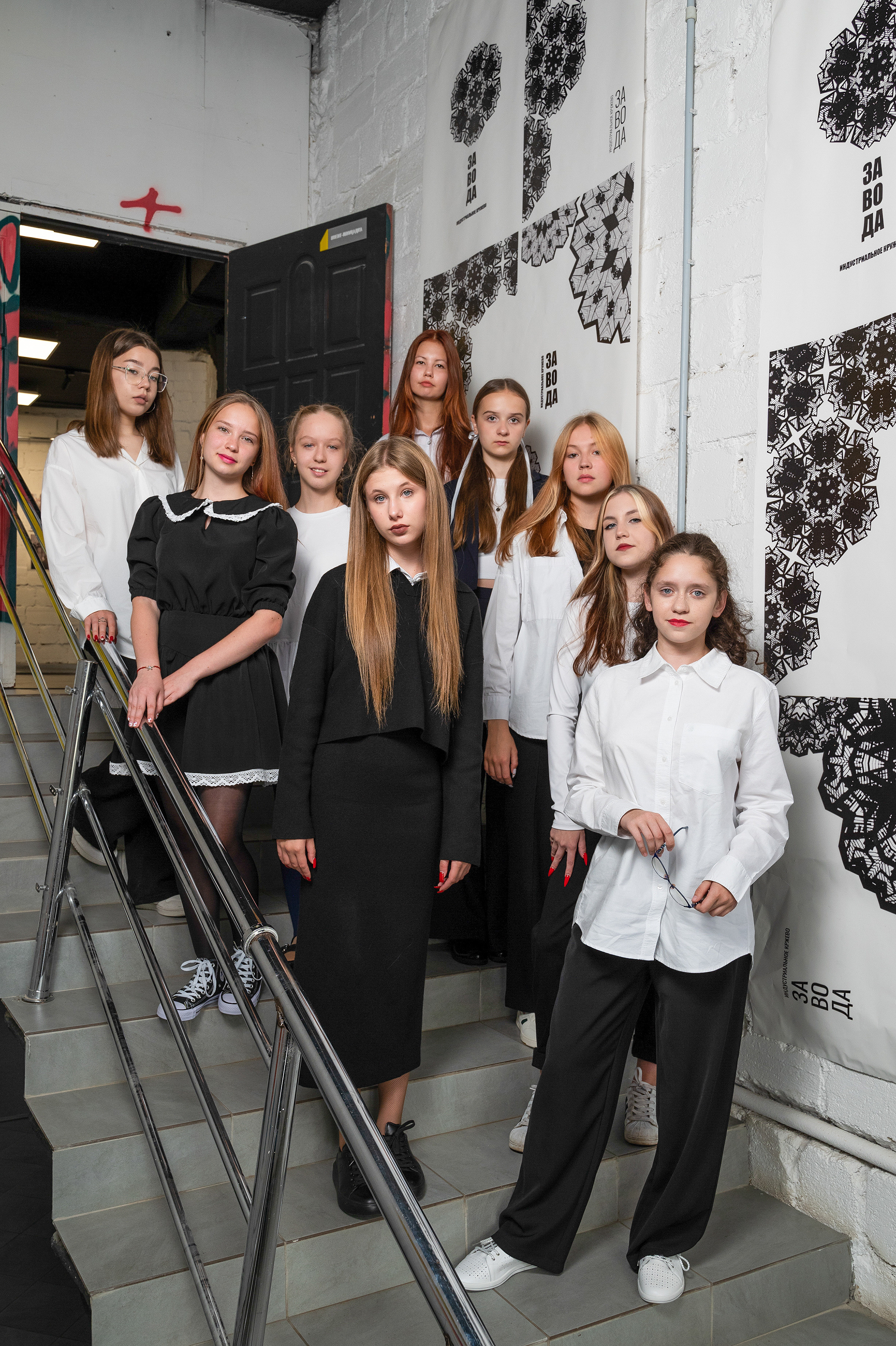 Студия школьной фотографии. Групповые фото. АРТИКУЛ. Выпускные альбомы Нижний Тагил