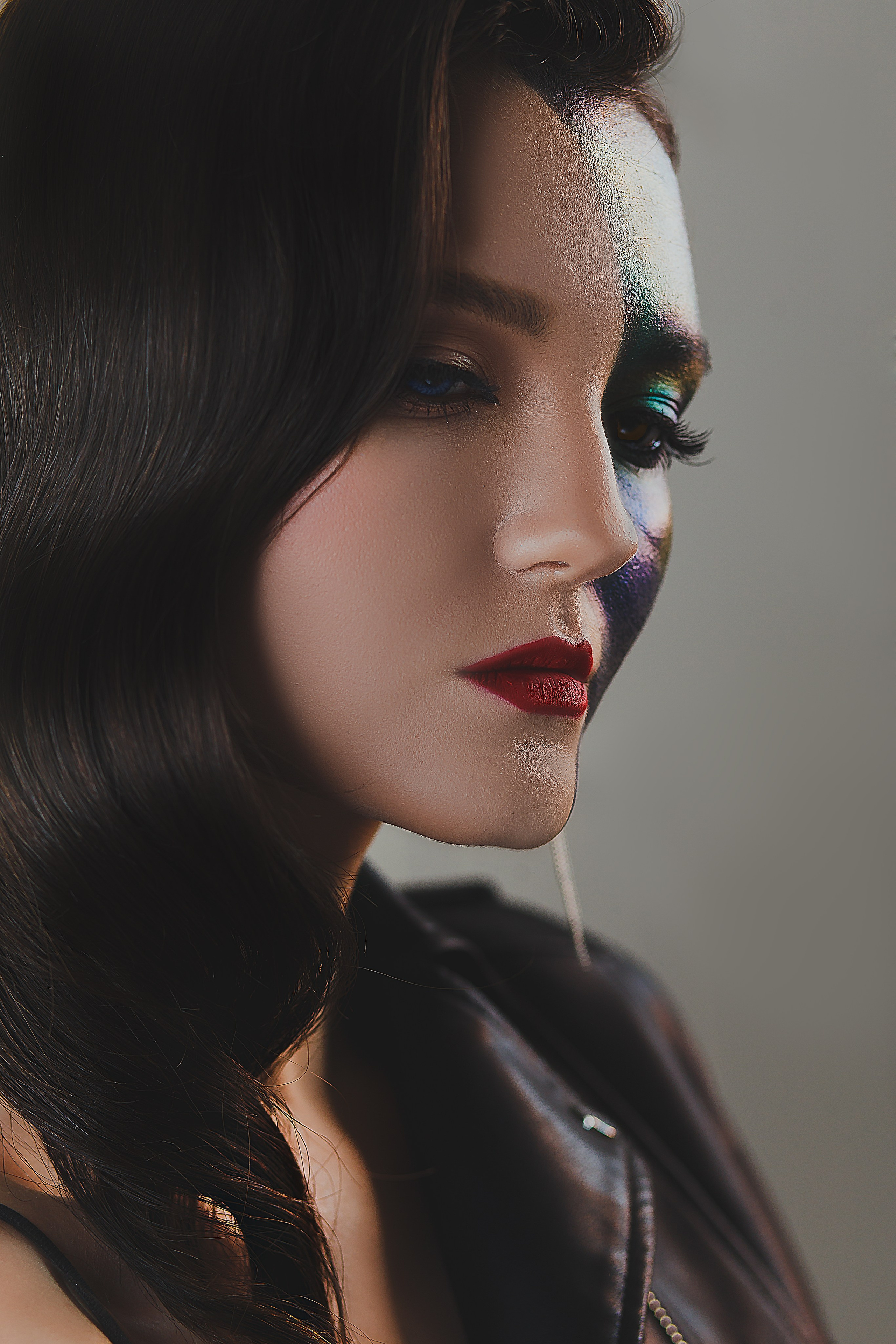 Портретная женская фотосессия с двойственным образом. Фотограф в Подольске — Мария Бучнева