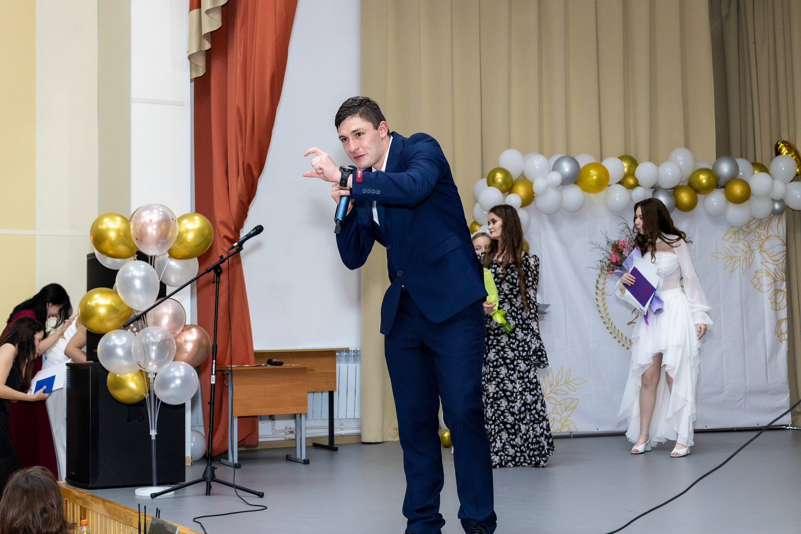 Вручение аттестата 2025. Выпускные альбомы Майкоп, Краснодар Елена Золотарева