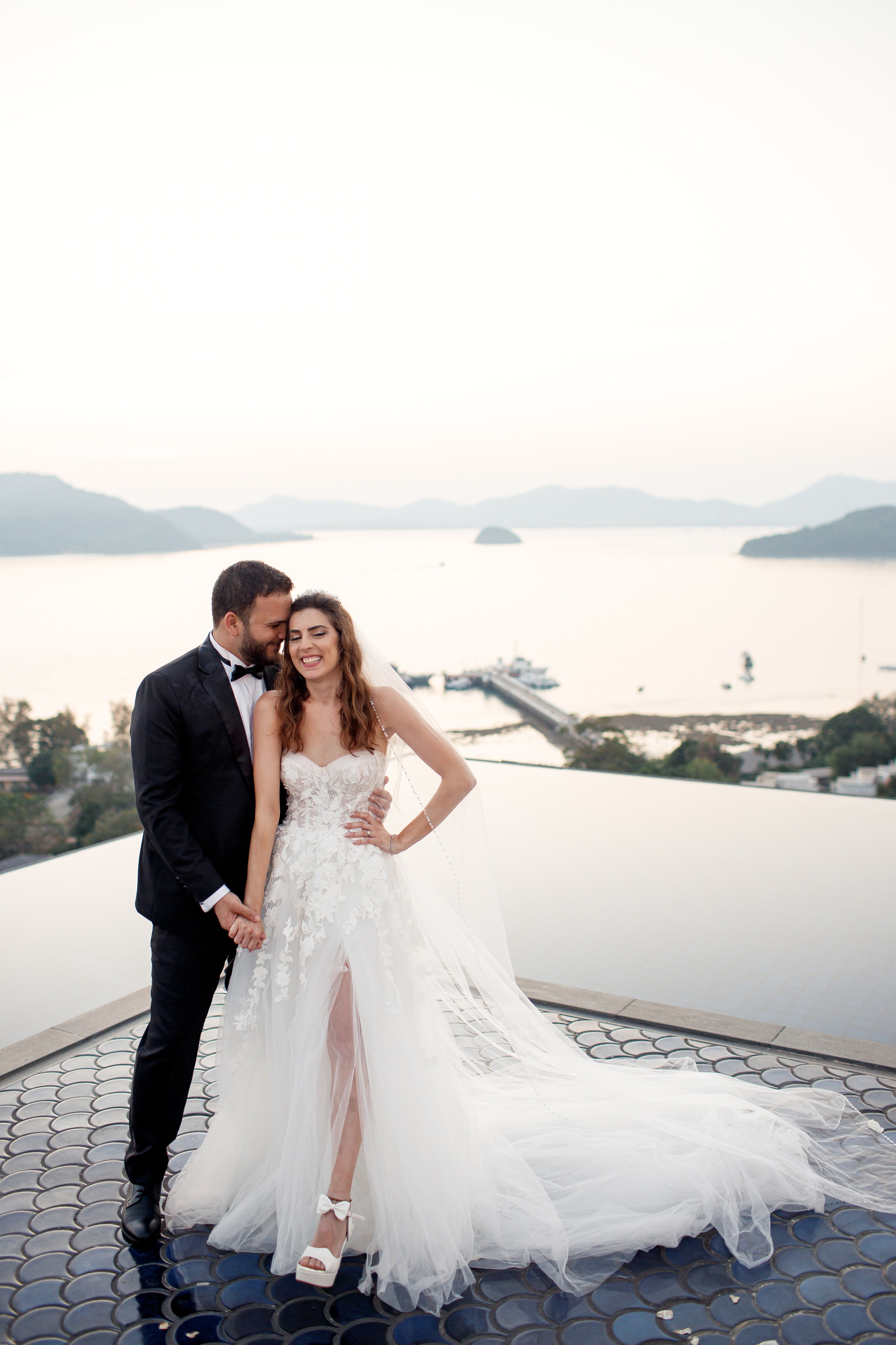 Свадьба с гостями на Пхукете. Фотограф на Пхукете в Таиланде