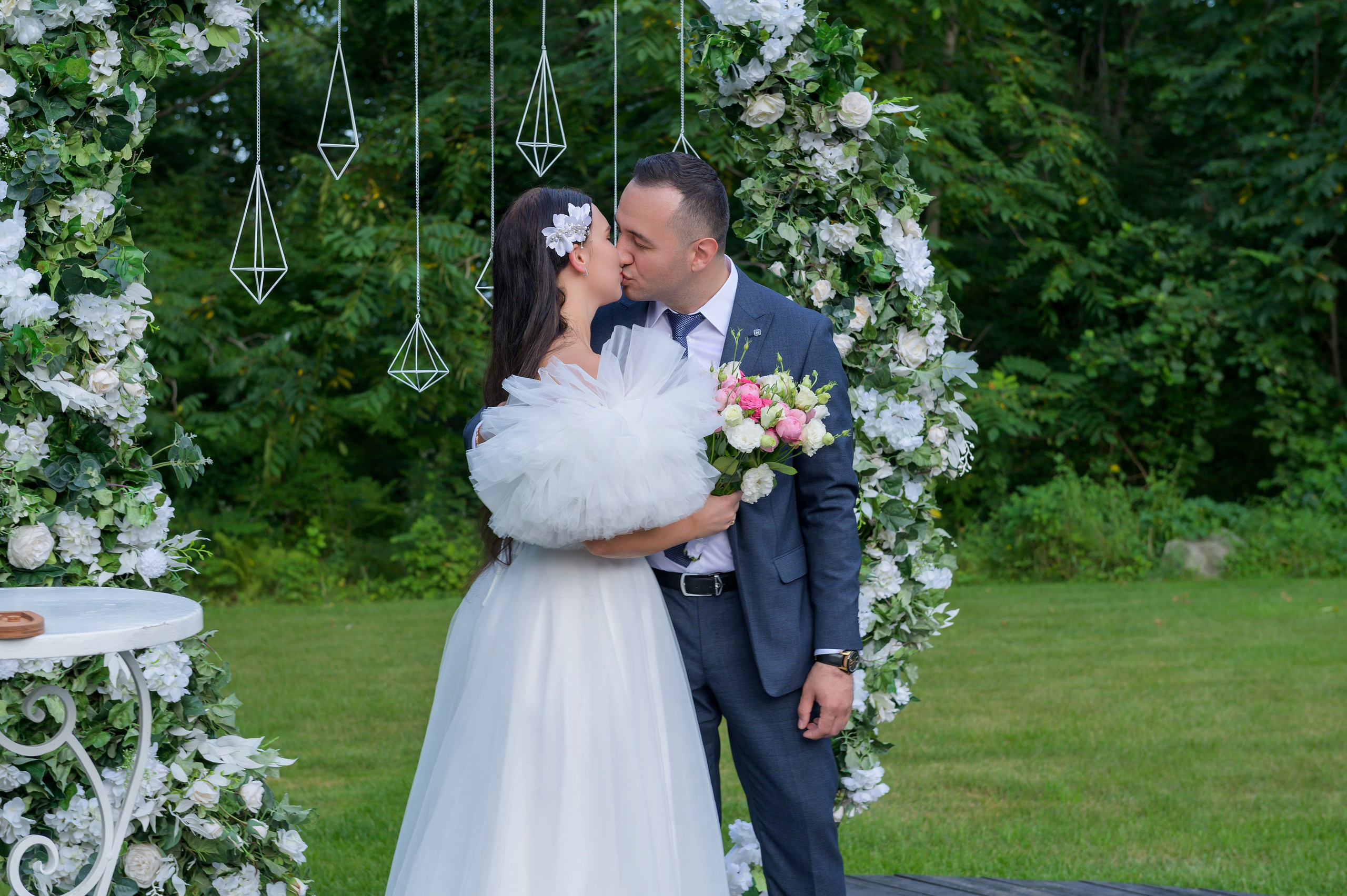 Алина и Адем. Свадебный банкет. Семейный и свадебный фотограф во Владивостоке