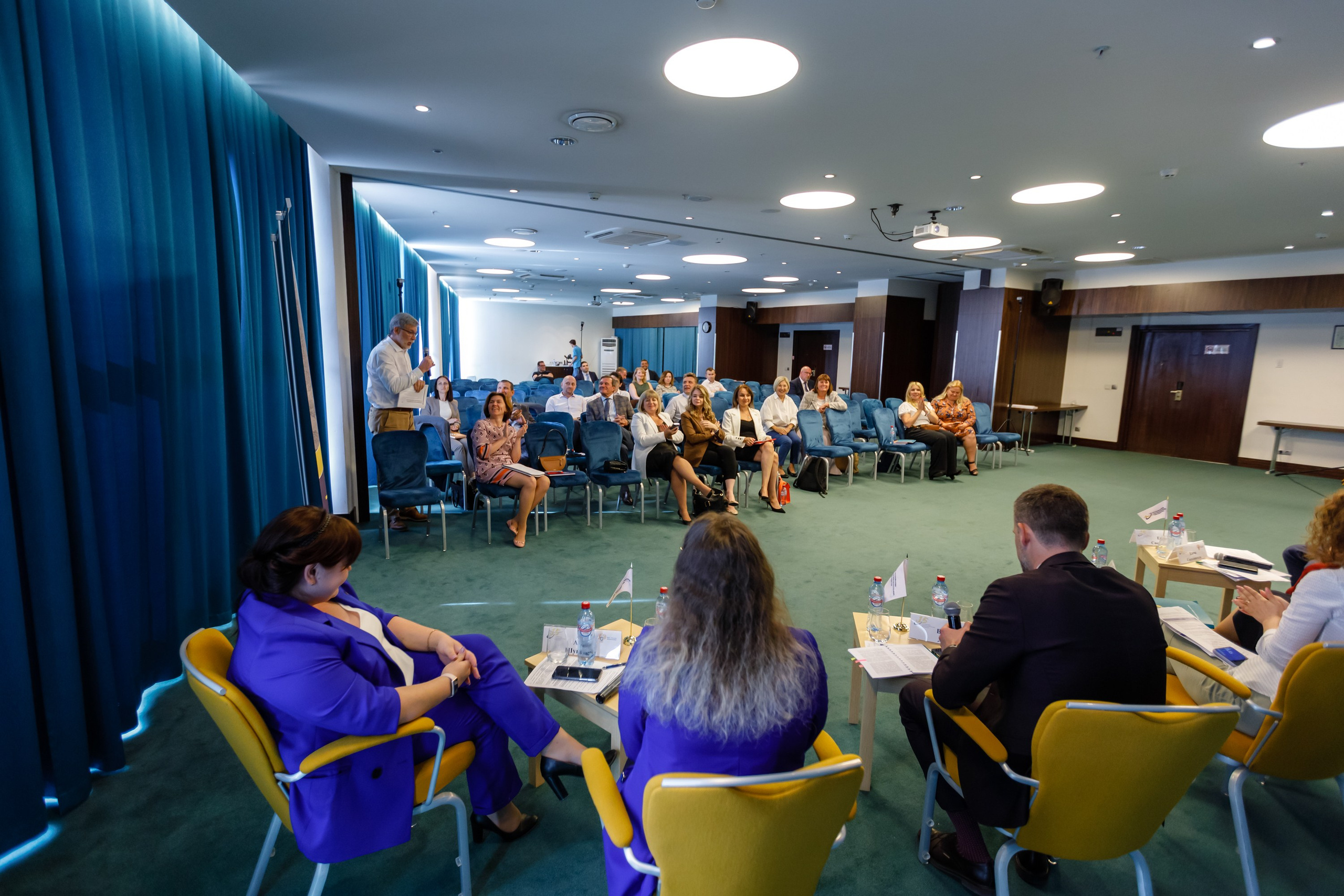 Конференция. COSMOS. Свадебный фотограф в Ярославле Анастасия Архипова