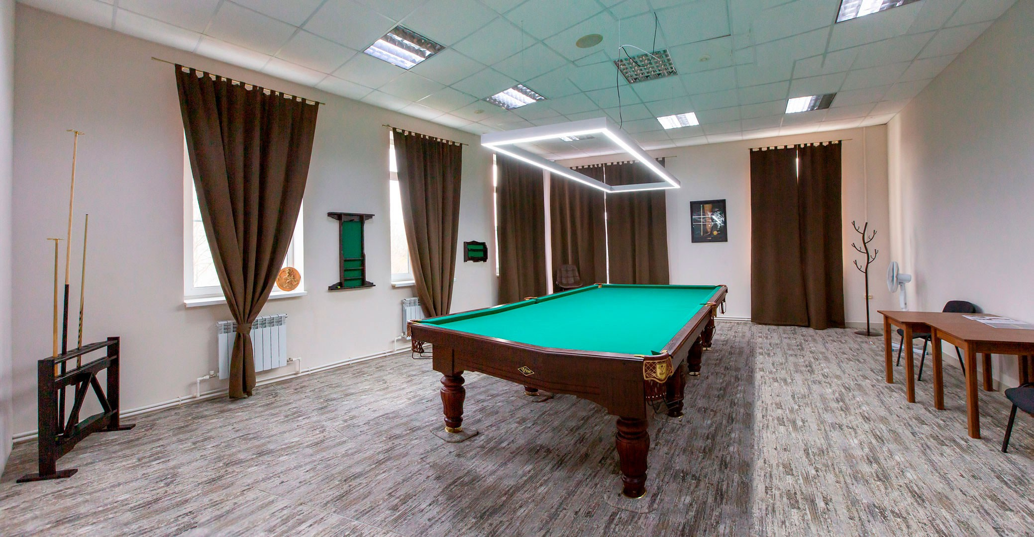 Лента. Коммерческая недвижимость в Санкт-Петербурге