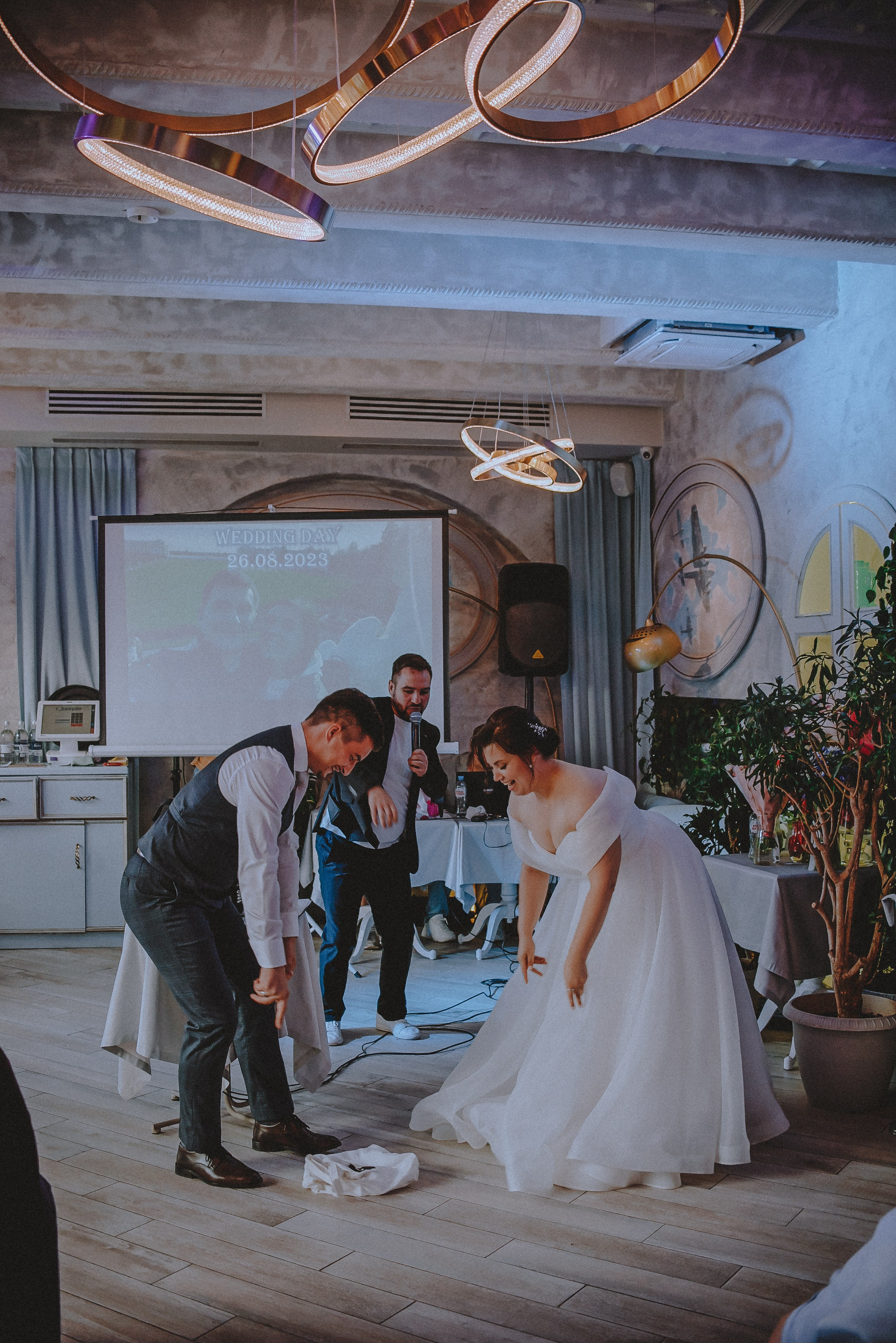 Love.com: Главная страница нашего счастья. Свадебный и семейный фотограф в Москве Сажина Кристина КиМ. Свадебный оператор в Москве Сажин Максим