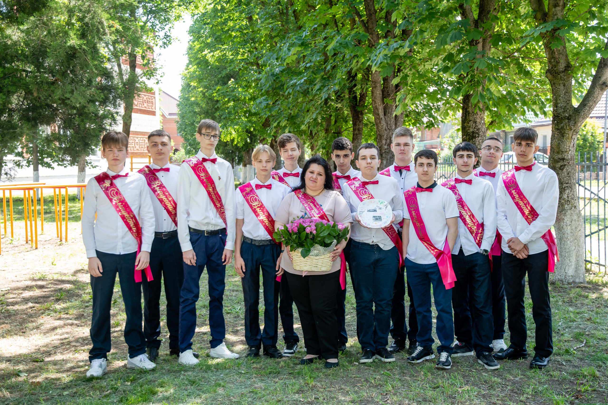 Фотограф на выпускной, последний звонок, вручение аттестатов. Вячеслав Скрипник Фотограф Краснодар