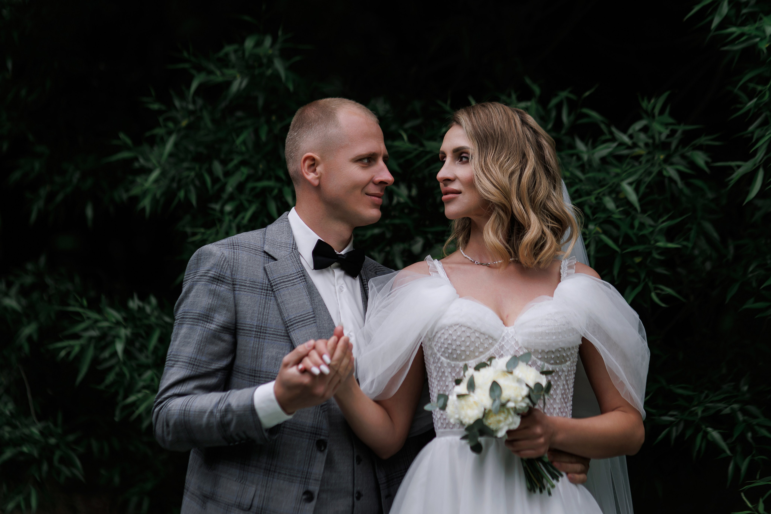 Яков и Валерия. Свадебный фотограф в Омске Яна Савина