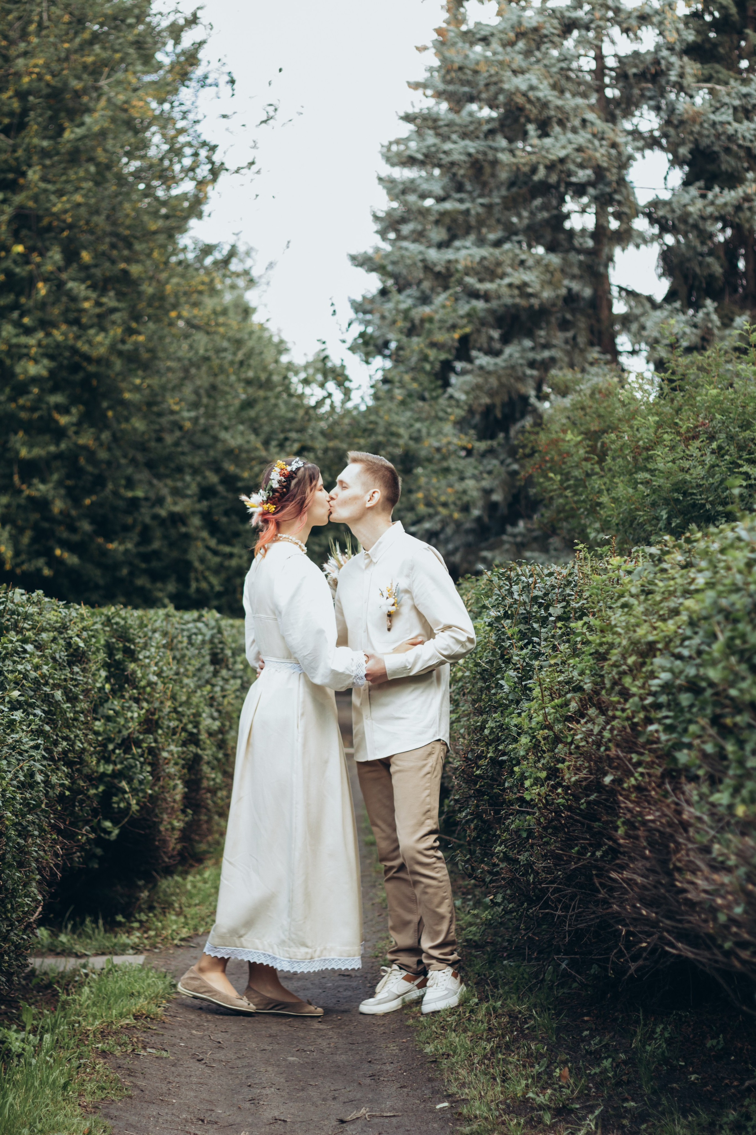 Алексей и Елизавета. Свадебная фотосессия Екатеринбург, прогулка жениха и невесты. Фотограф в Екатеринбурге Пойгина Елена