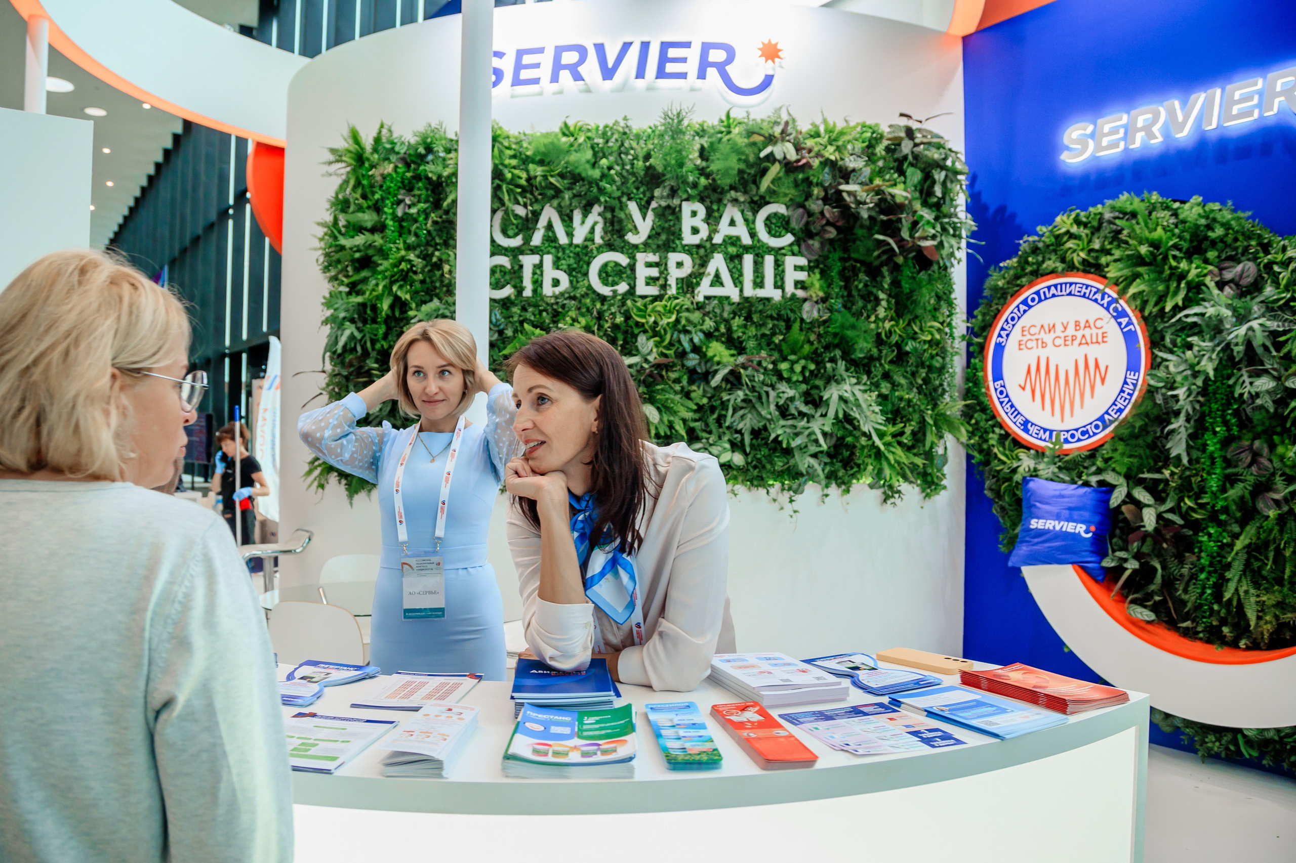 Фотограф на выставку в Спб — заказать в Санкт-Петербурге