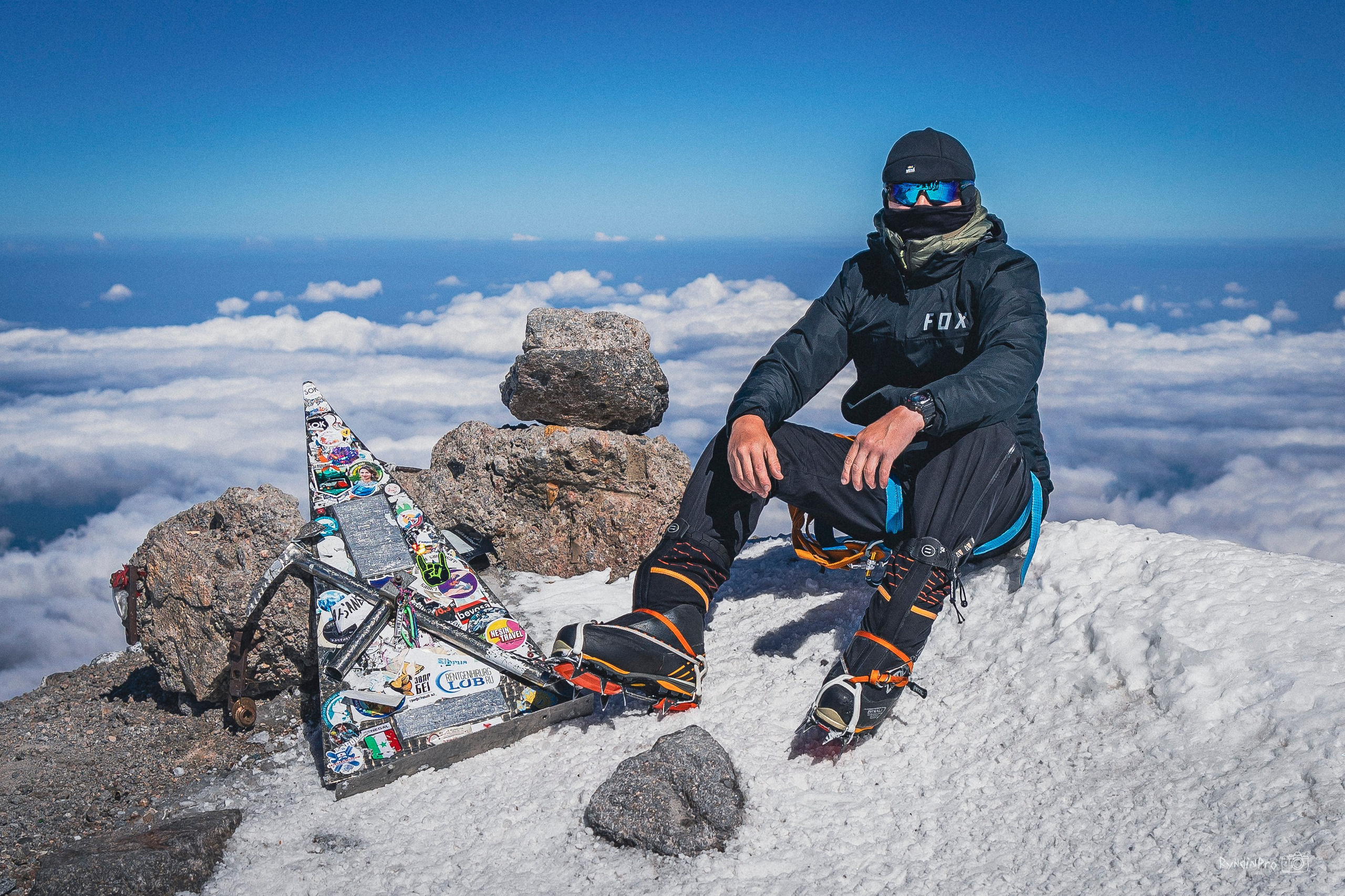 Восхождение на Эльбрус 26 августа 2023 Стремление. Репортажный фотограф в Краснодаре Рындин Дмитрий