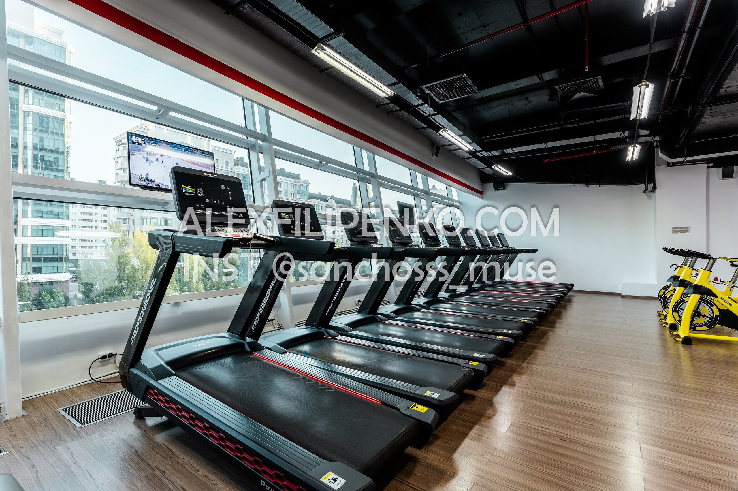 WORKOUT Достык 18. Фотограф интерьера недвижимости и архитектуры в Астане