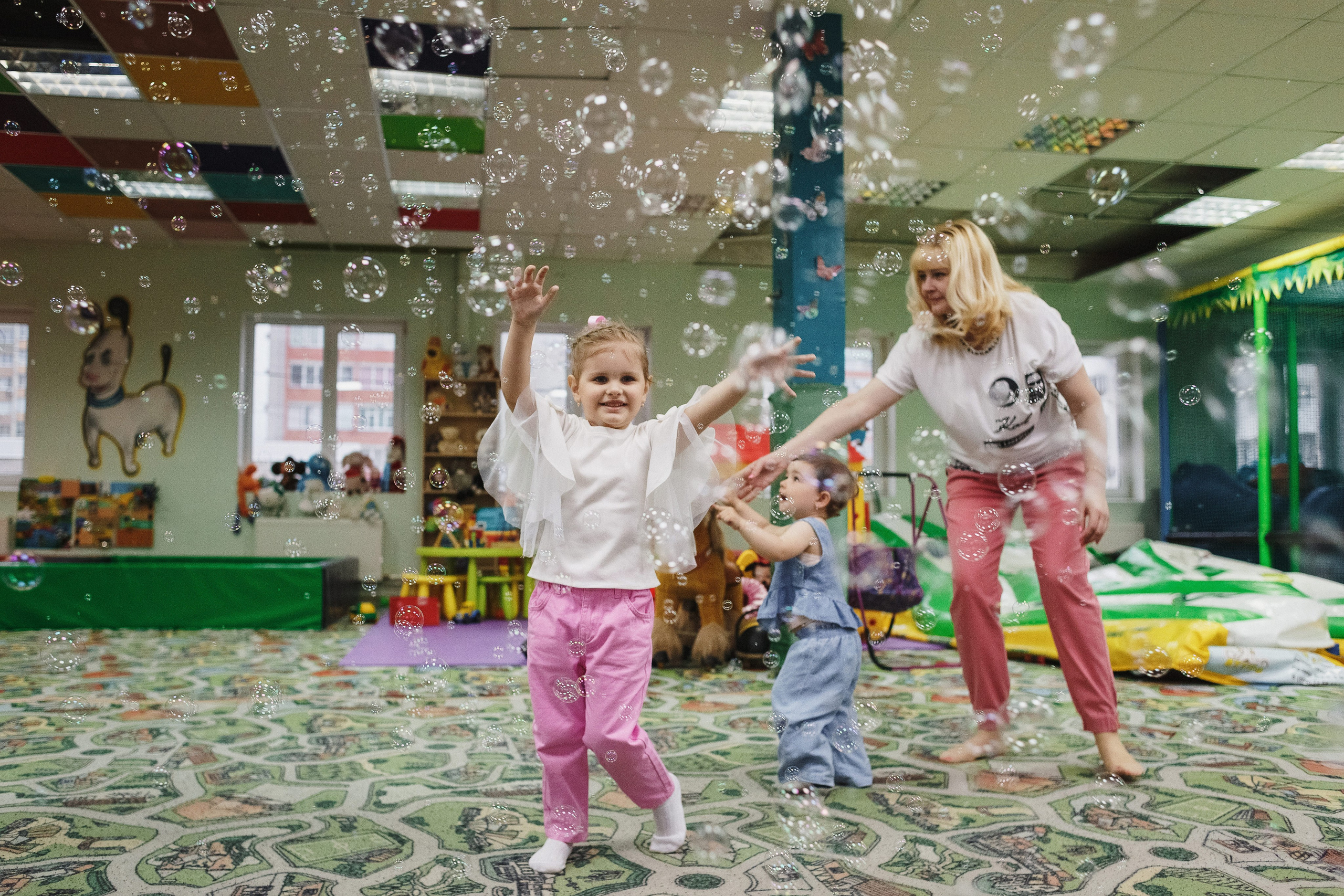 Волшебство Дня Рождения в Игровой Комнате Страна Чудес Таганрог. Свадебный и семейный фотограф в Таганроге Бакарюк Антон