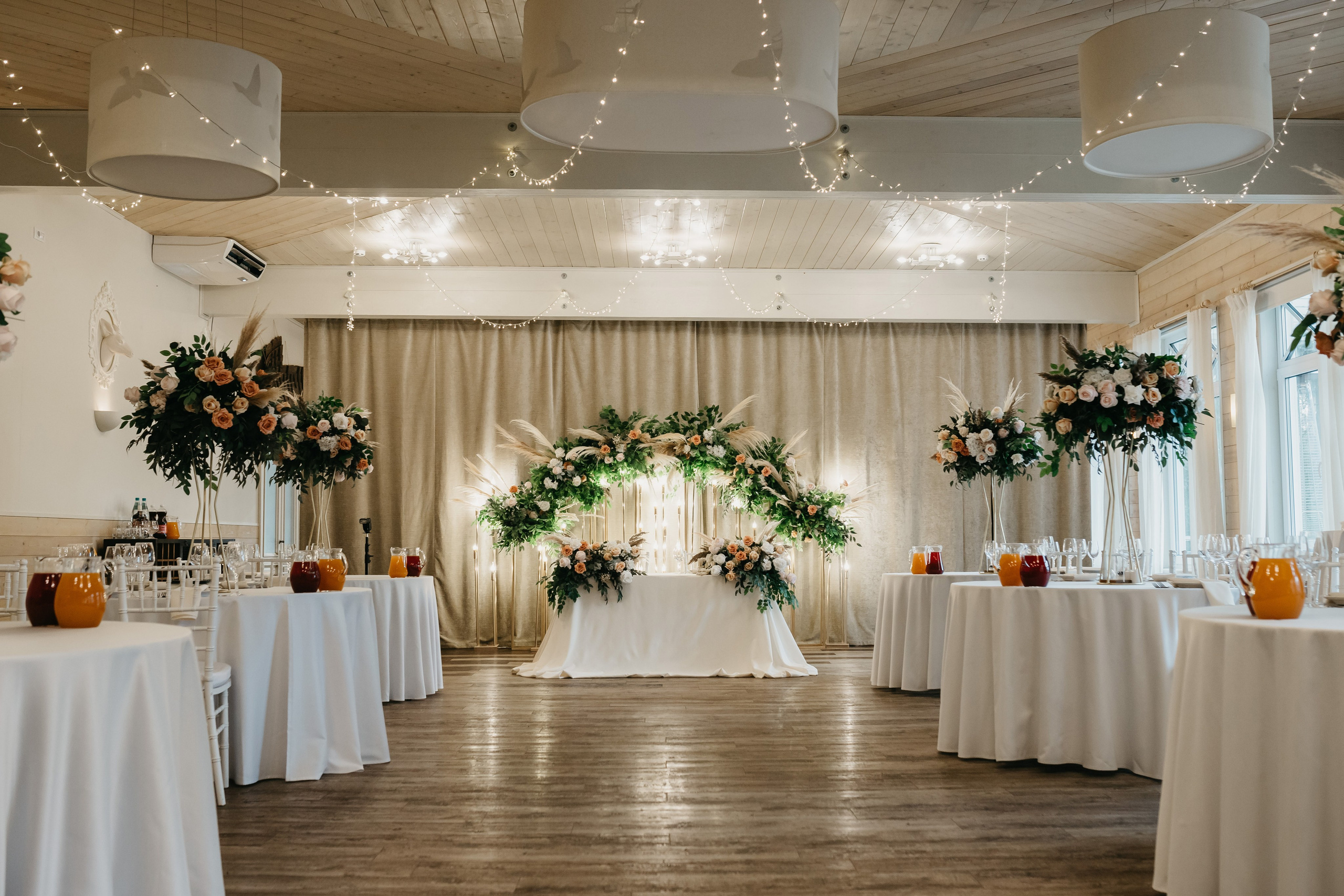 Свадебная фотосессия на природе. Свадебный фотограф в Санкт-Петербурге Игорь Бабенко