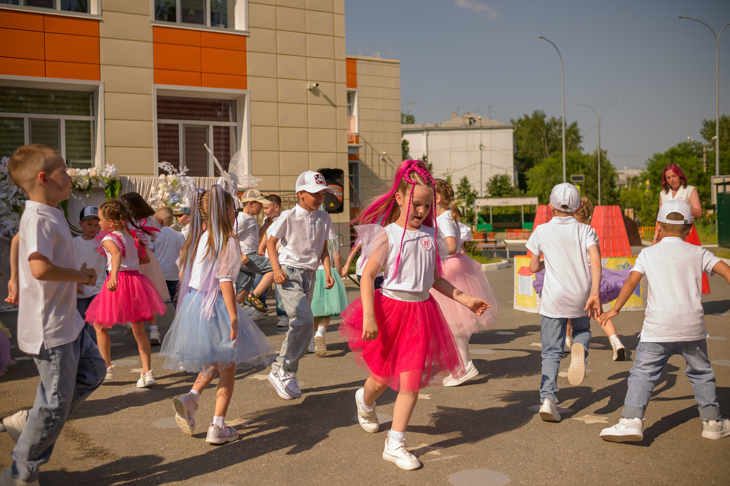Репортаж выпускного группа «Фантазёры» 3 садик. Фотограф новорожденных, семейный детский в Тюмени Татьяна Морозова