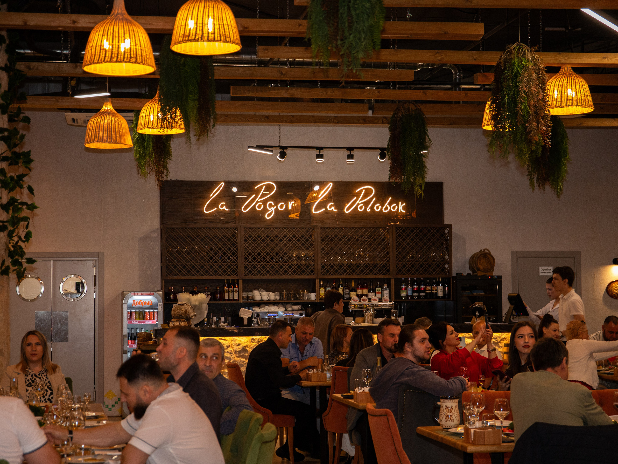 Открытие молдавского ресторана. Свадебный и семейный фотограф в Москве Мила Широких