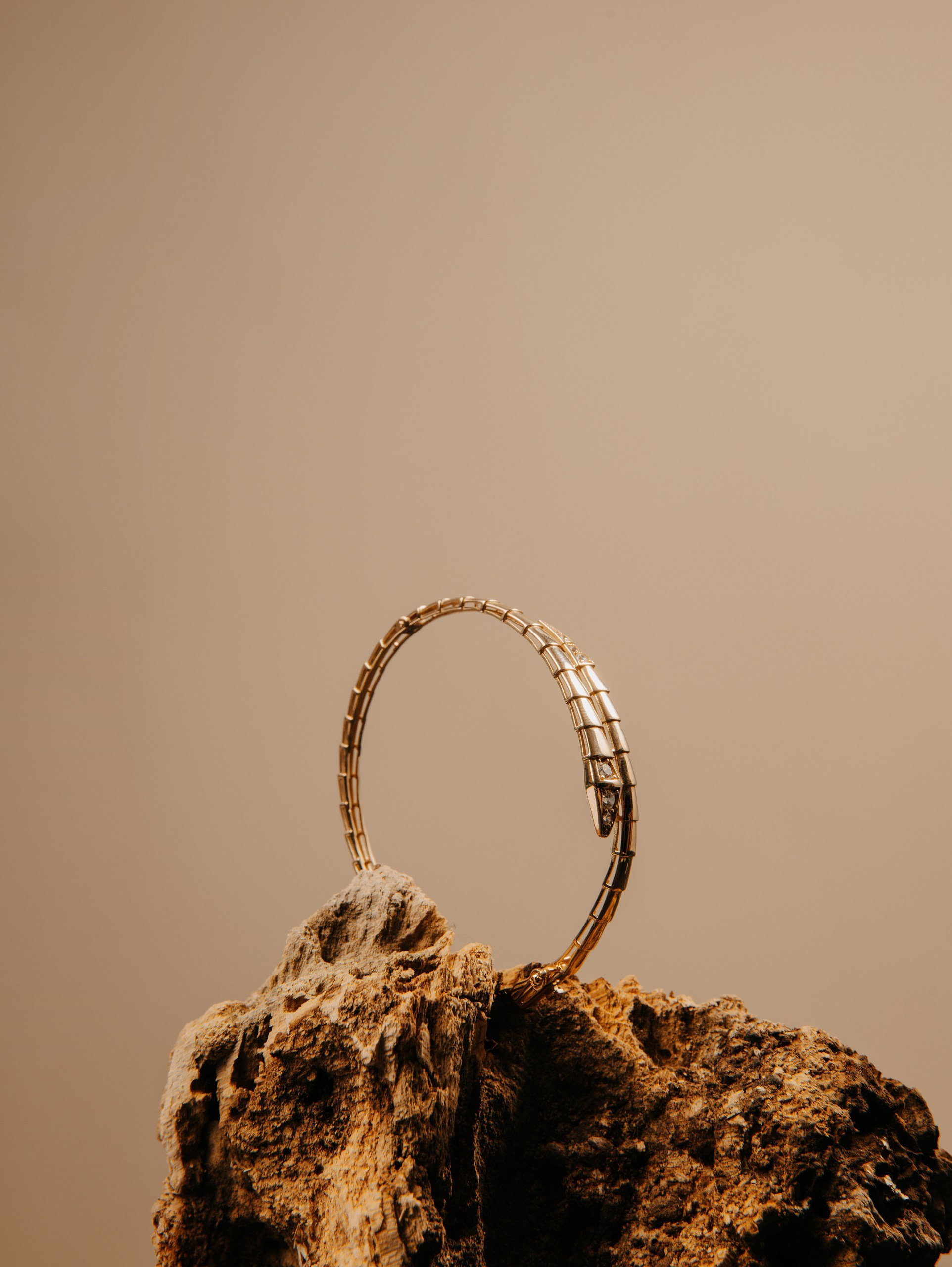 Avivo Jewelry. Коммерческий и некоммерческий фотограф в Алматы Сланбек Адиль