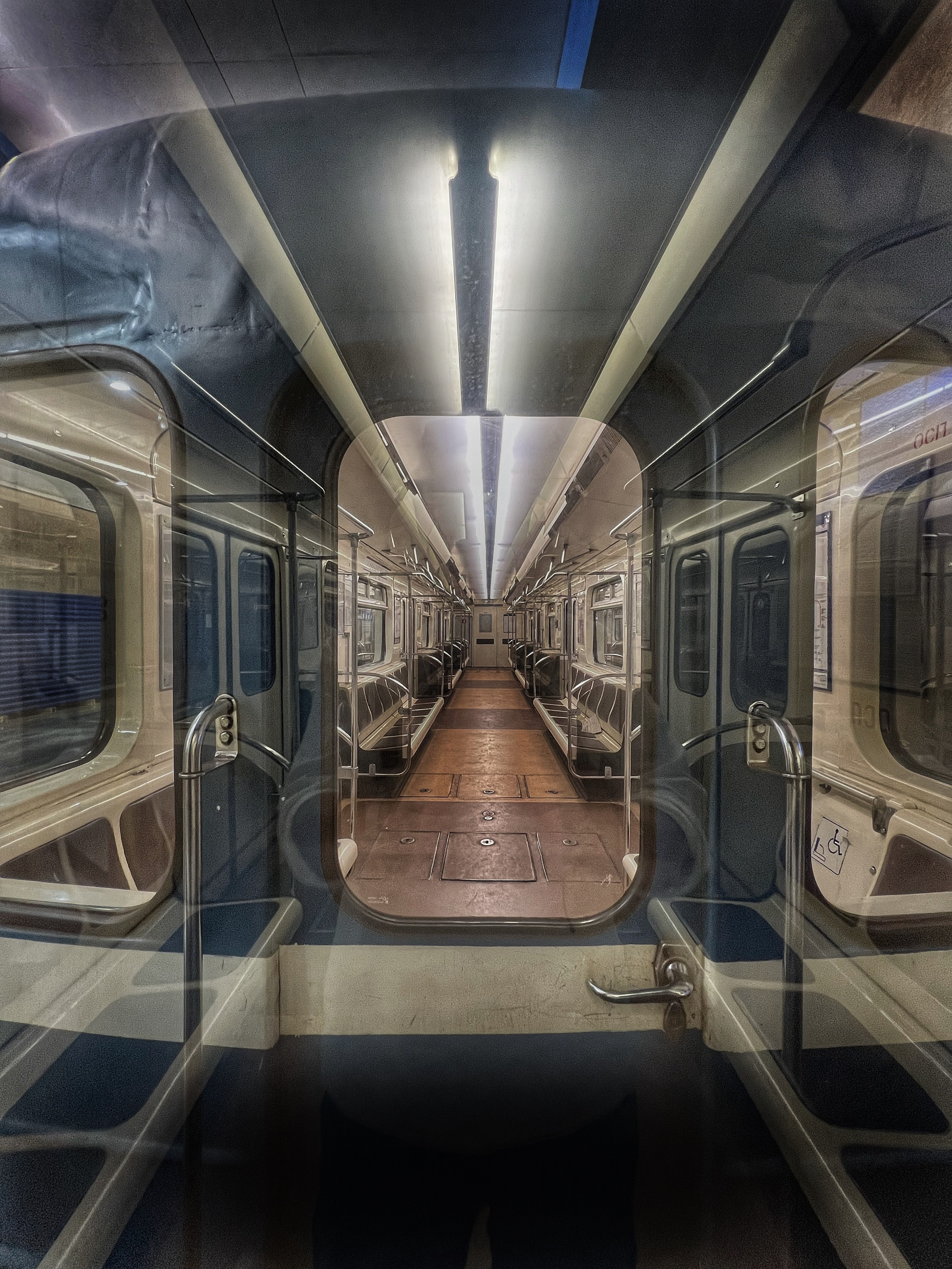 Снято на телефон. Фотография, ретушь, сканирование, восстановление старых фото, интерьерная съёмка, студия. Данилов Александр, Москва