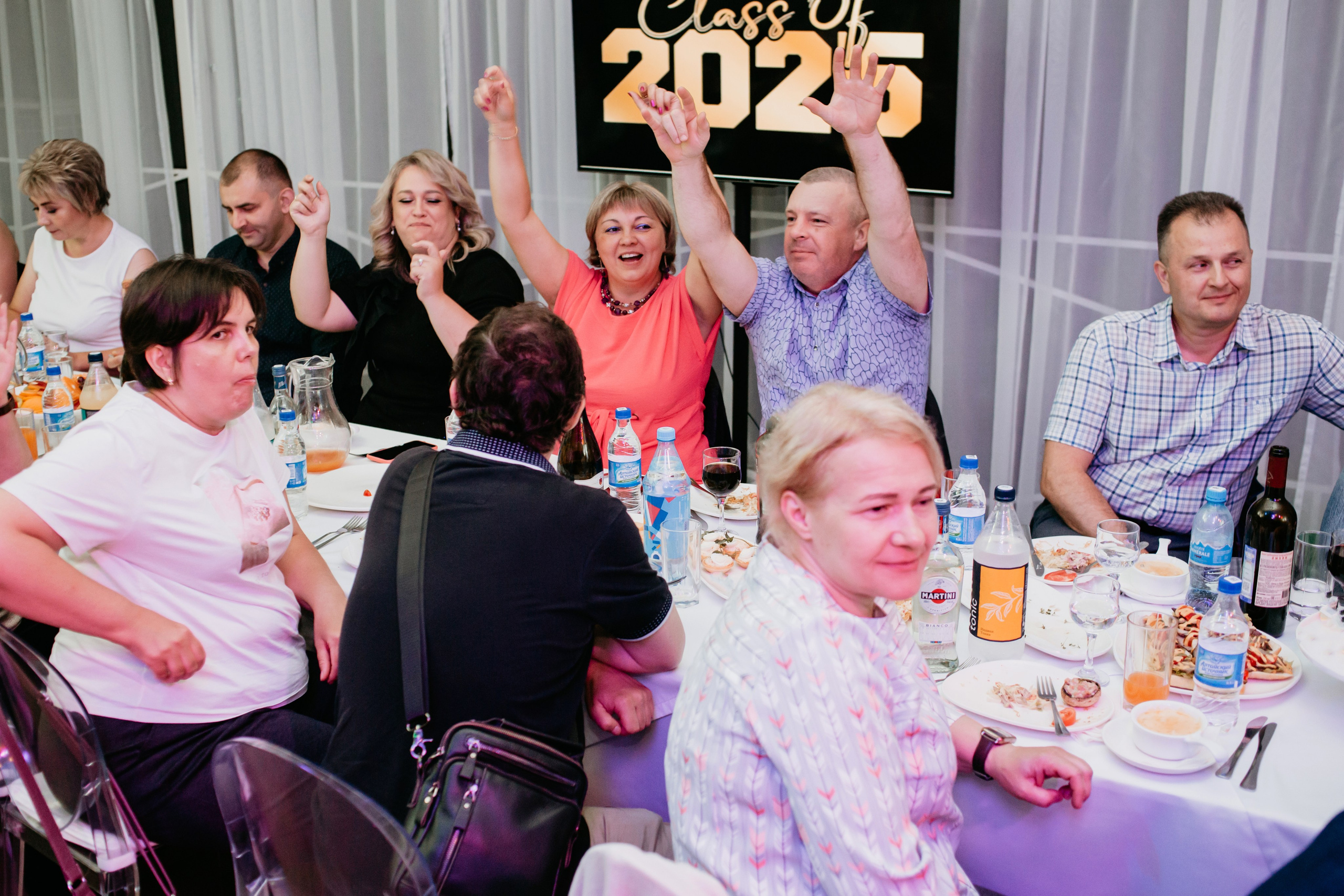 Выпускной 2025 (41 школа) 11 класс. Фотограф в Челябинске Ополихина Анна