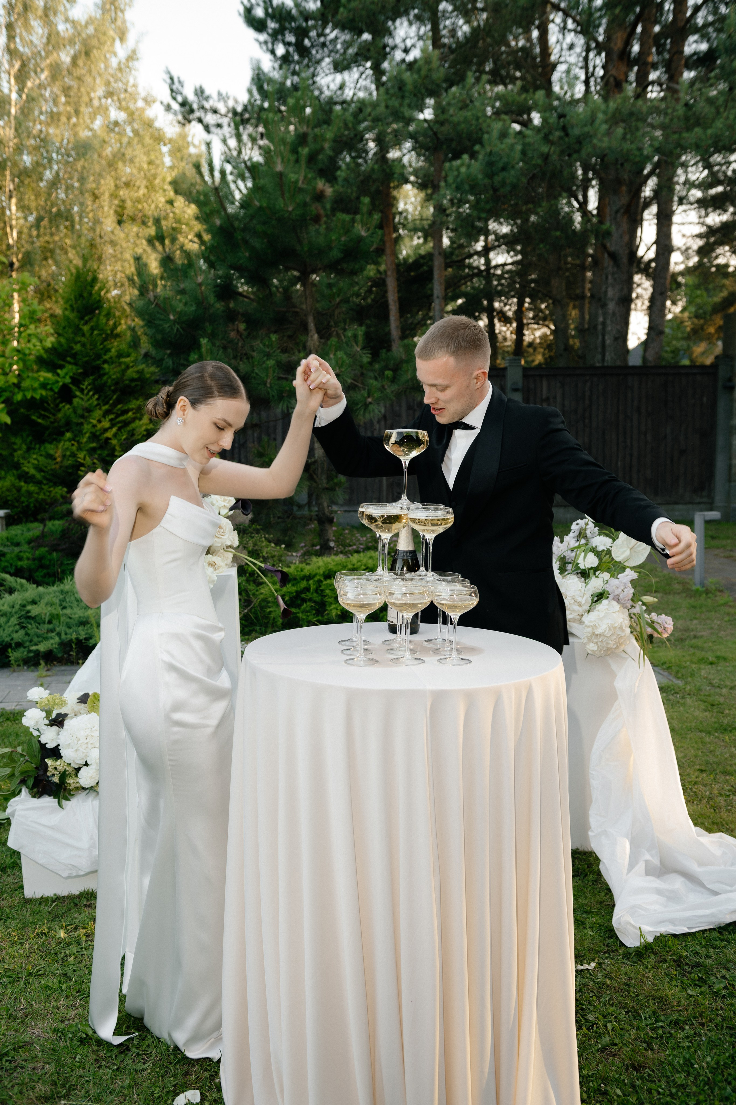 Wedding day in DELICE CHALET. Wedding PHOTOGRAPHER Andrew Vnukov