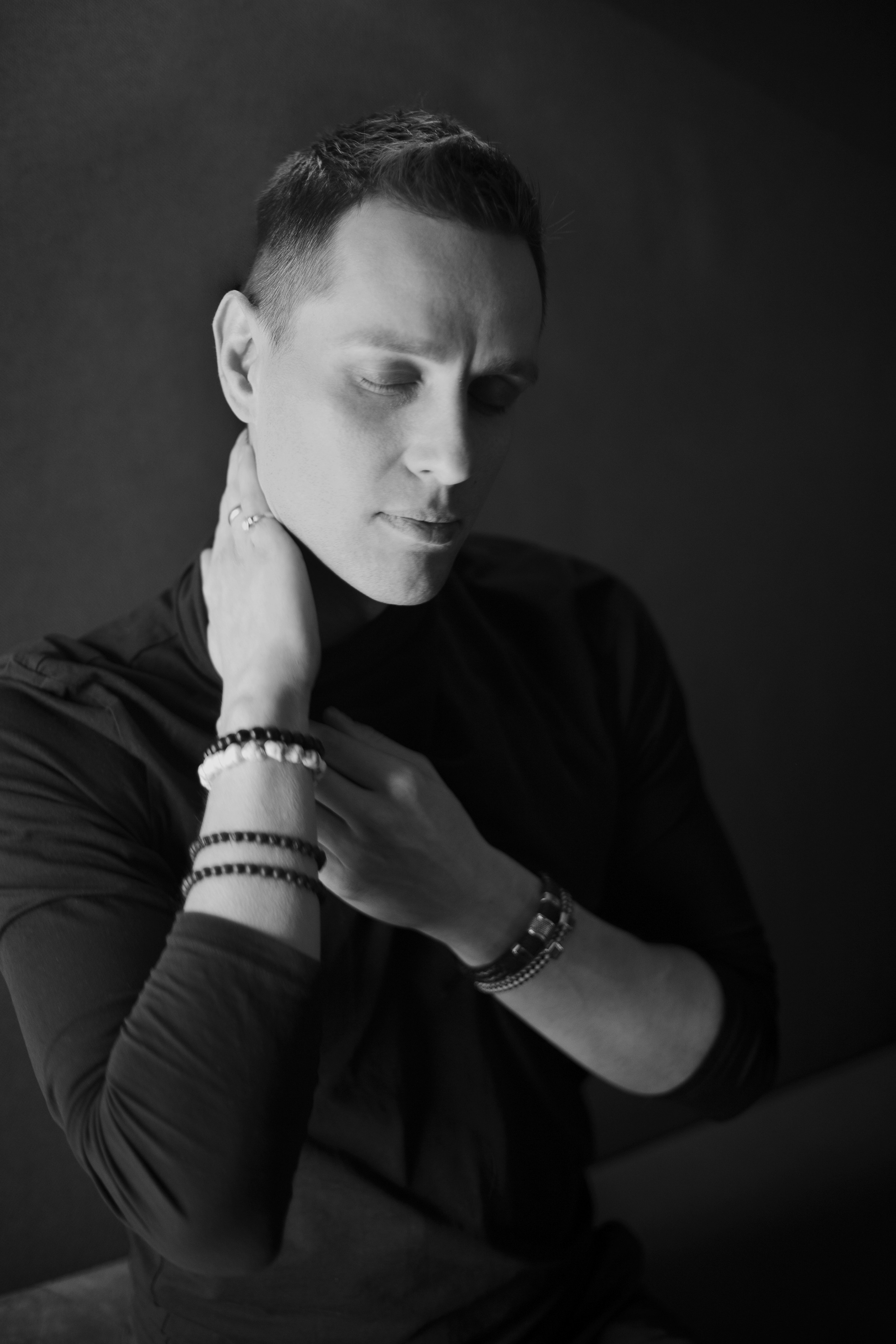 Илья Ларионов. иллюзионист. Психолог с фотоаппаратом Зимина Оксана