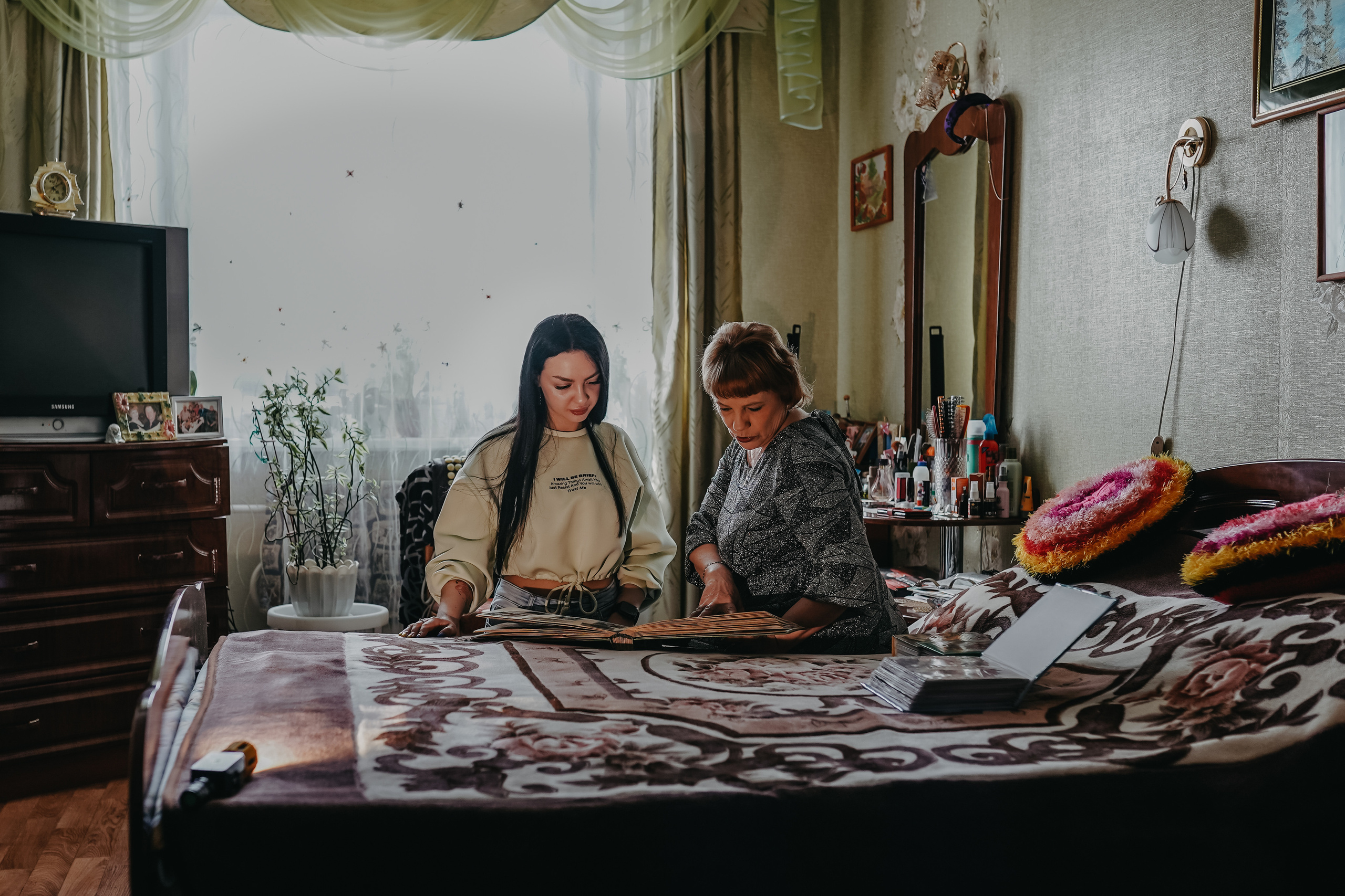 Бабушка и внучка. Фотограф и видеограф г. Нягань Анна Горшкова