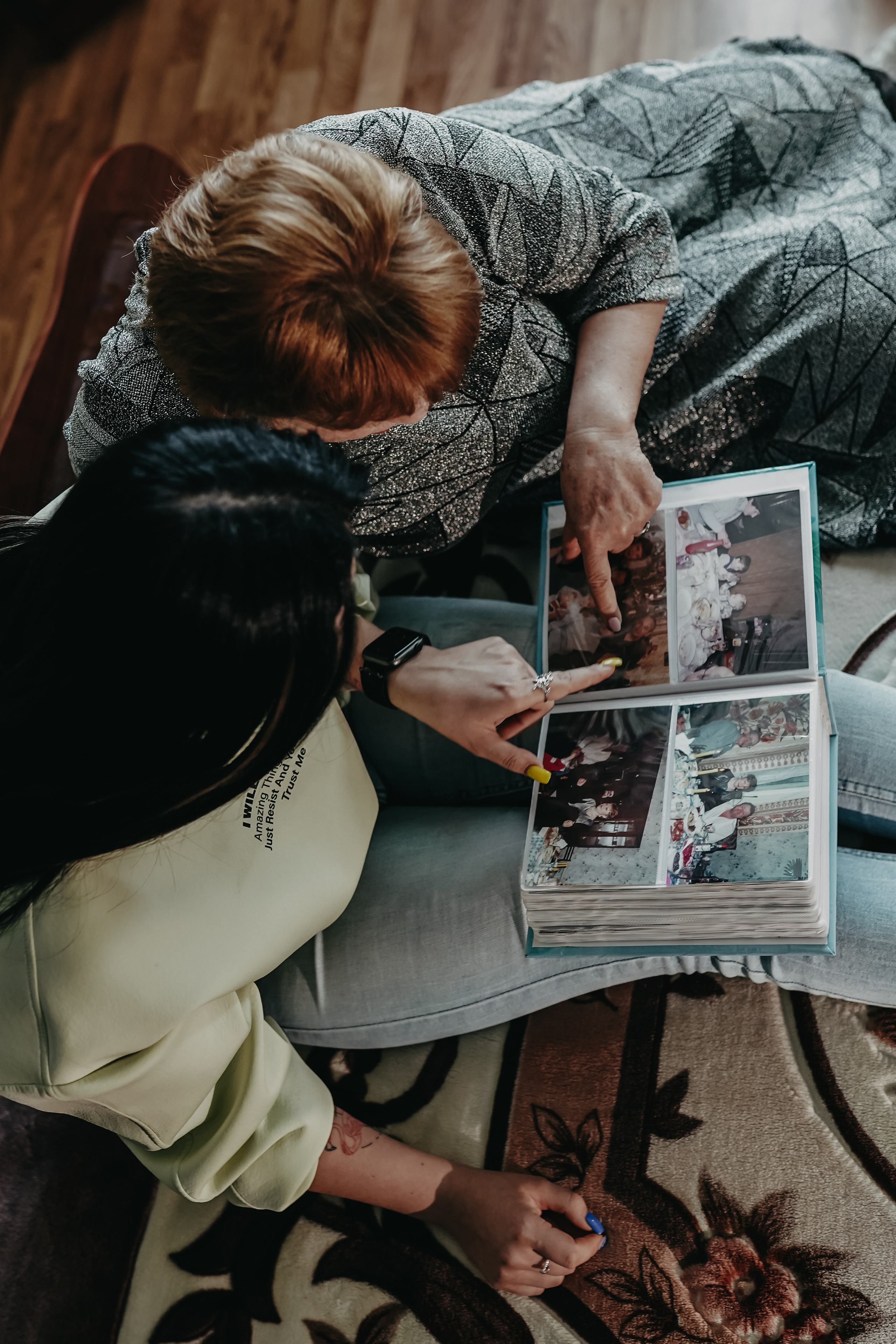 Бабушка и внучка. Фотограф и видеограф г. Нягань Анна Горшкова
