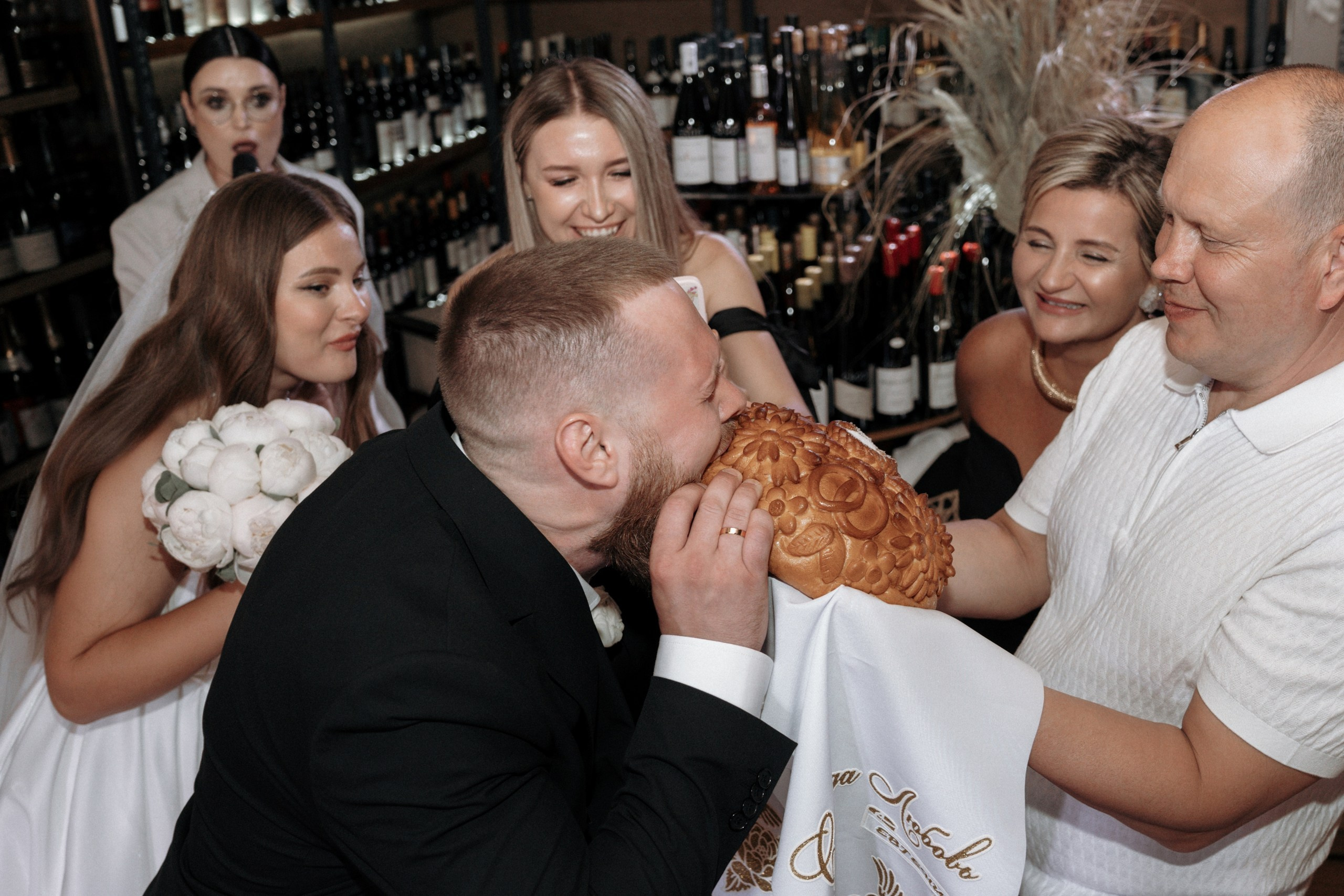 Свадьба Анастасии и Евгения, Картинная галерея, прогулка в лесу. Ресторан «Хлеб и Винотека». Свадебный фотограф в Тамбове Павел Четвертков