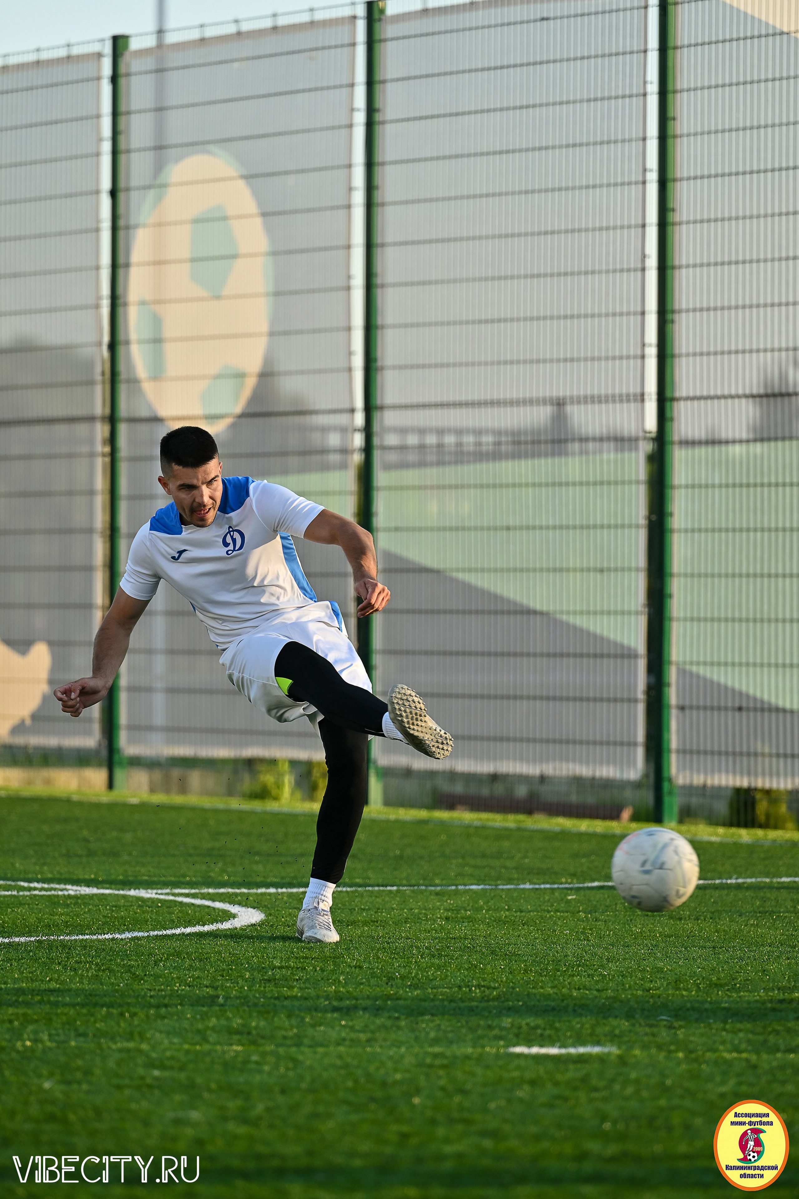 ИГРЫ МИНИ-ФУТБОЛЬНОЙ И КОРПОРАТИВНОЙ ЛИГИ. VIBECITY.RU Вайб Сити Ру Фоторепортажи Фотоотчеты Калининград