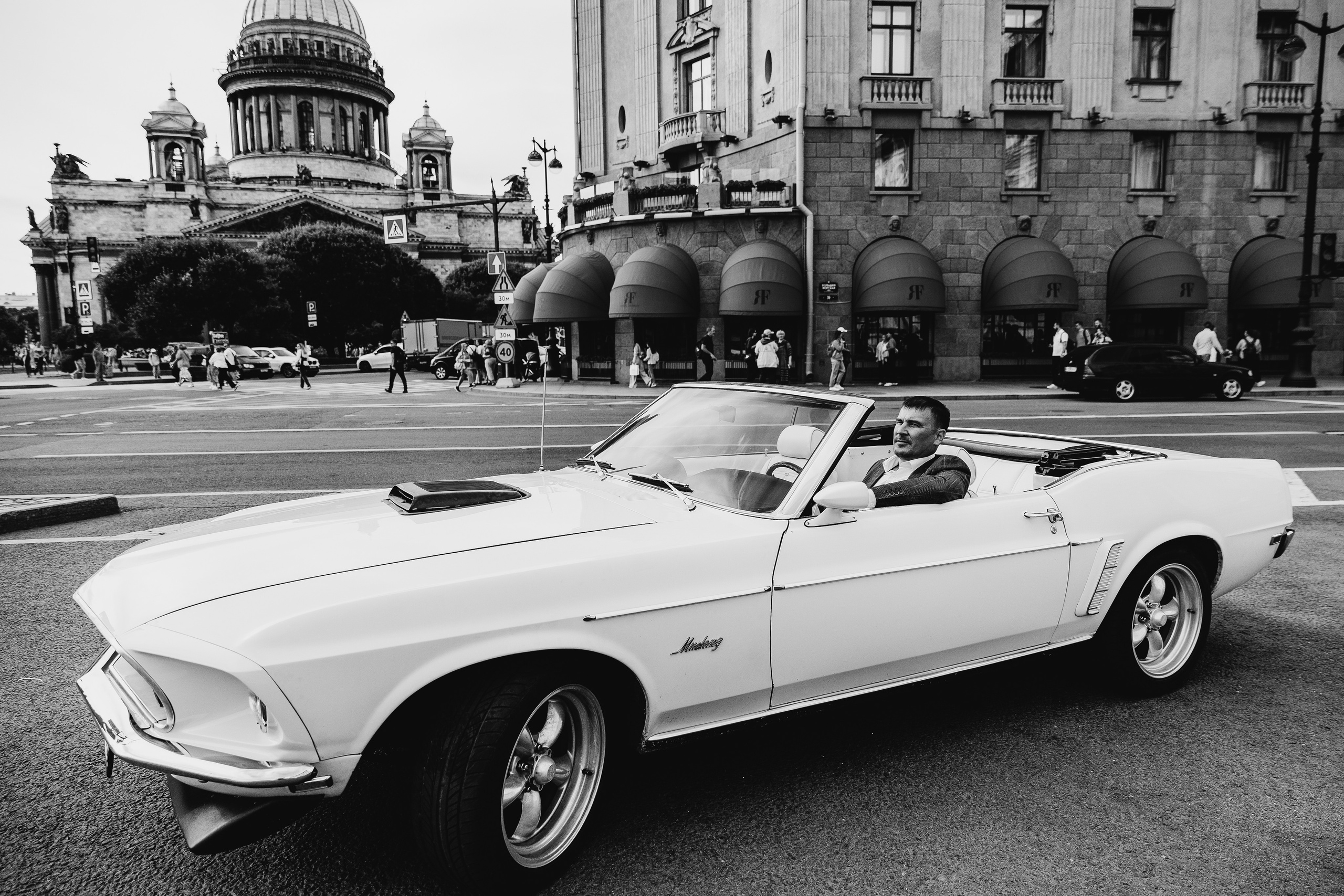 Володя и Яна, прогулка в центре. Семейный фотограф в Санкт-Петербурге Алиса Мохова