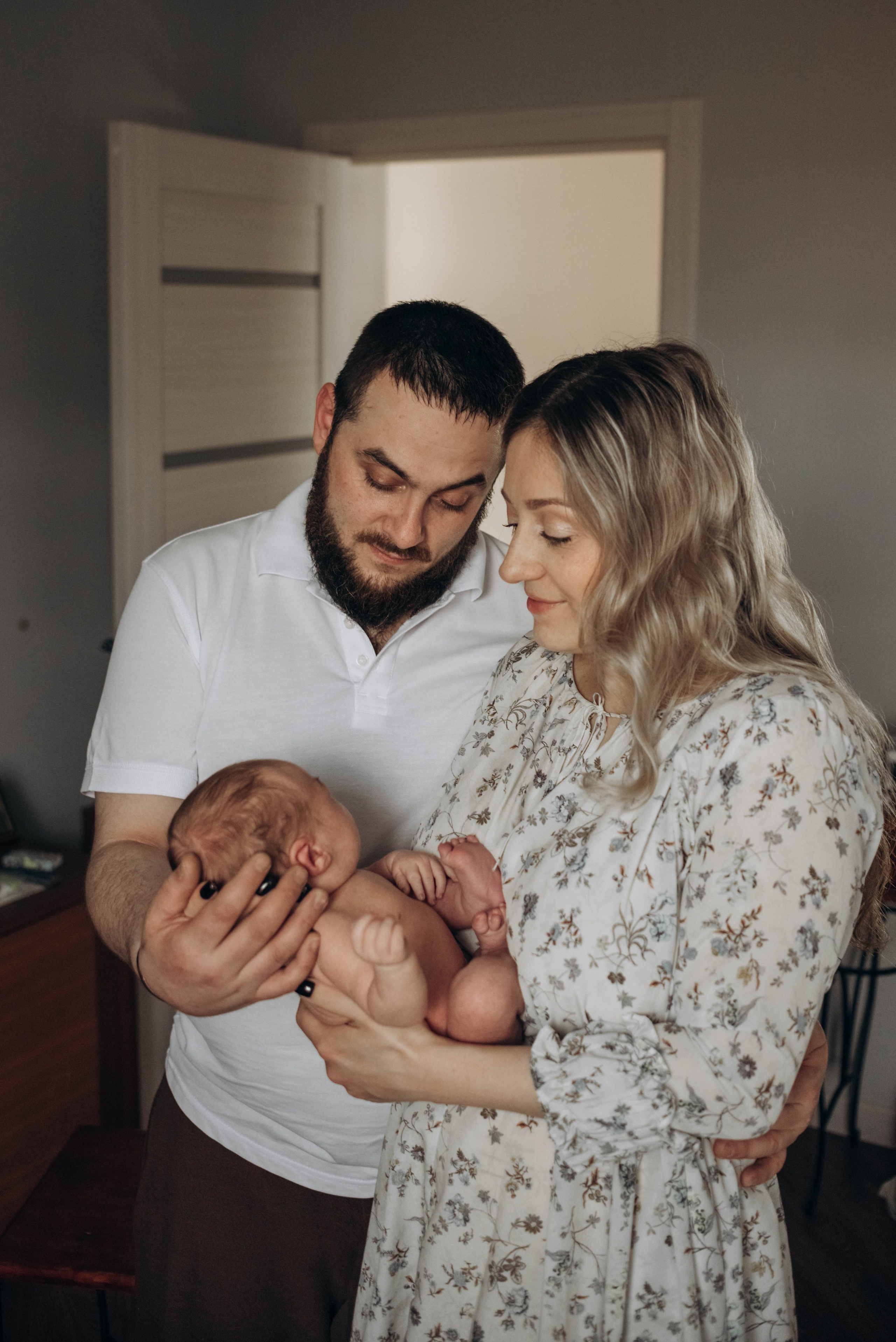 Большое маленькое чудо. Домашняя съемка новорожденного. Семейный фотограф в Железнодорожном Масаева Елена