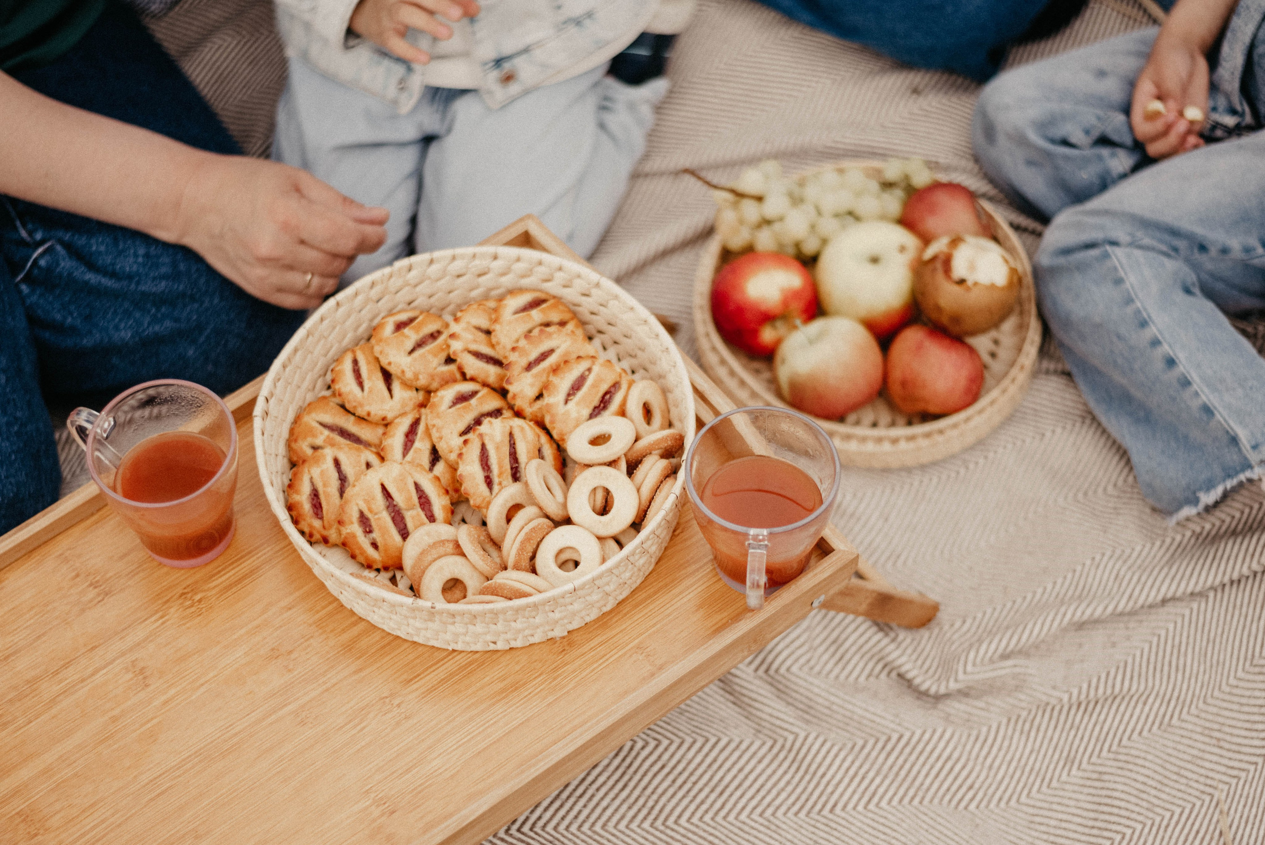 Прогулка с любимыми. Фотоссесия на природе. Семейный фотограф в Железнодорожном Масаева Елена